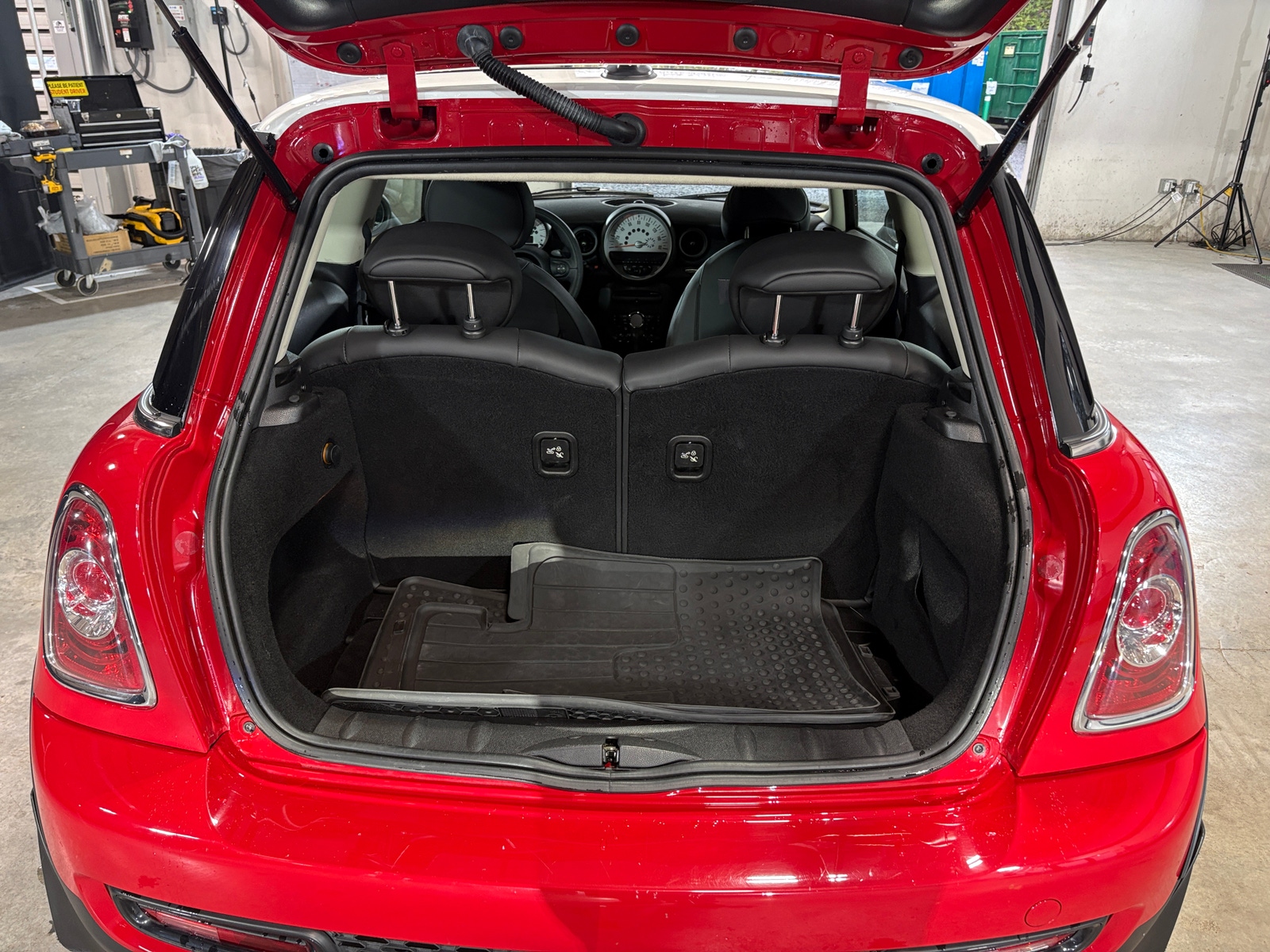 Thumbnail: 2013 MINI Cooper Hardtop - 5