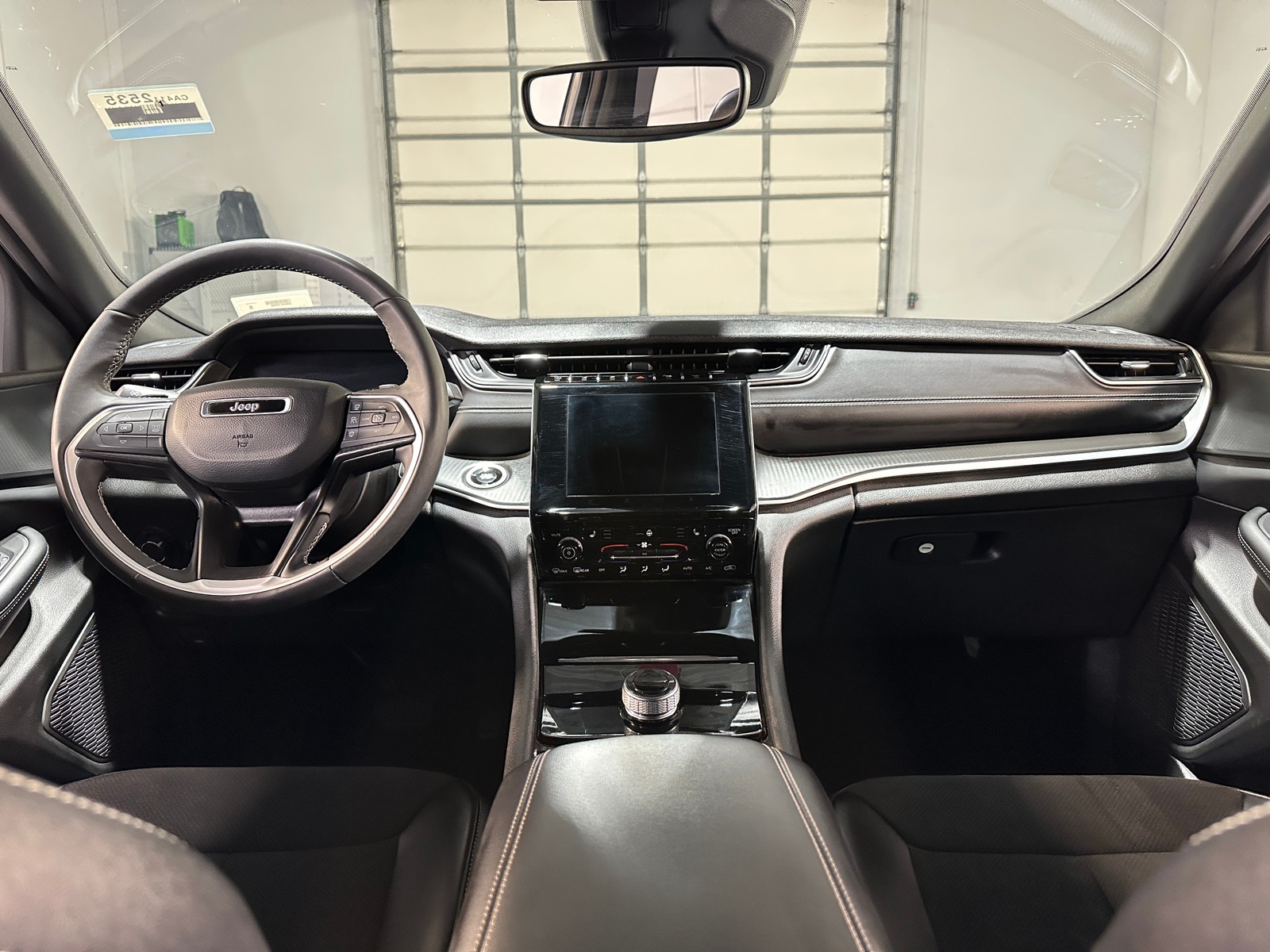 Thumbnail: 2024 Jeep Grand Cherokee L - 3