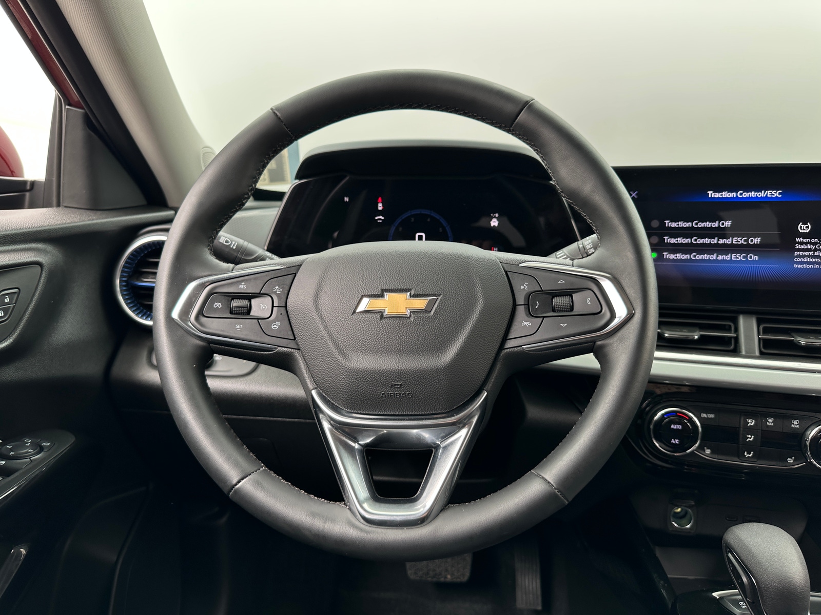 Thumbnail: 2024 Chevrolet Trax - 5