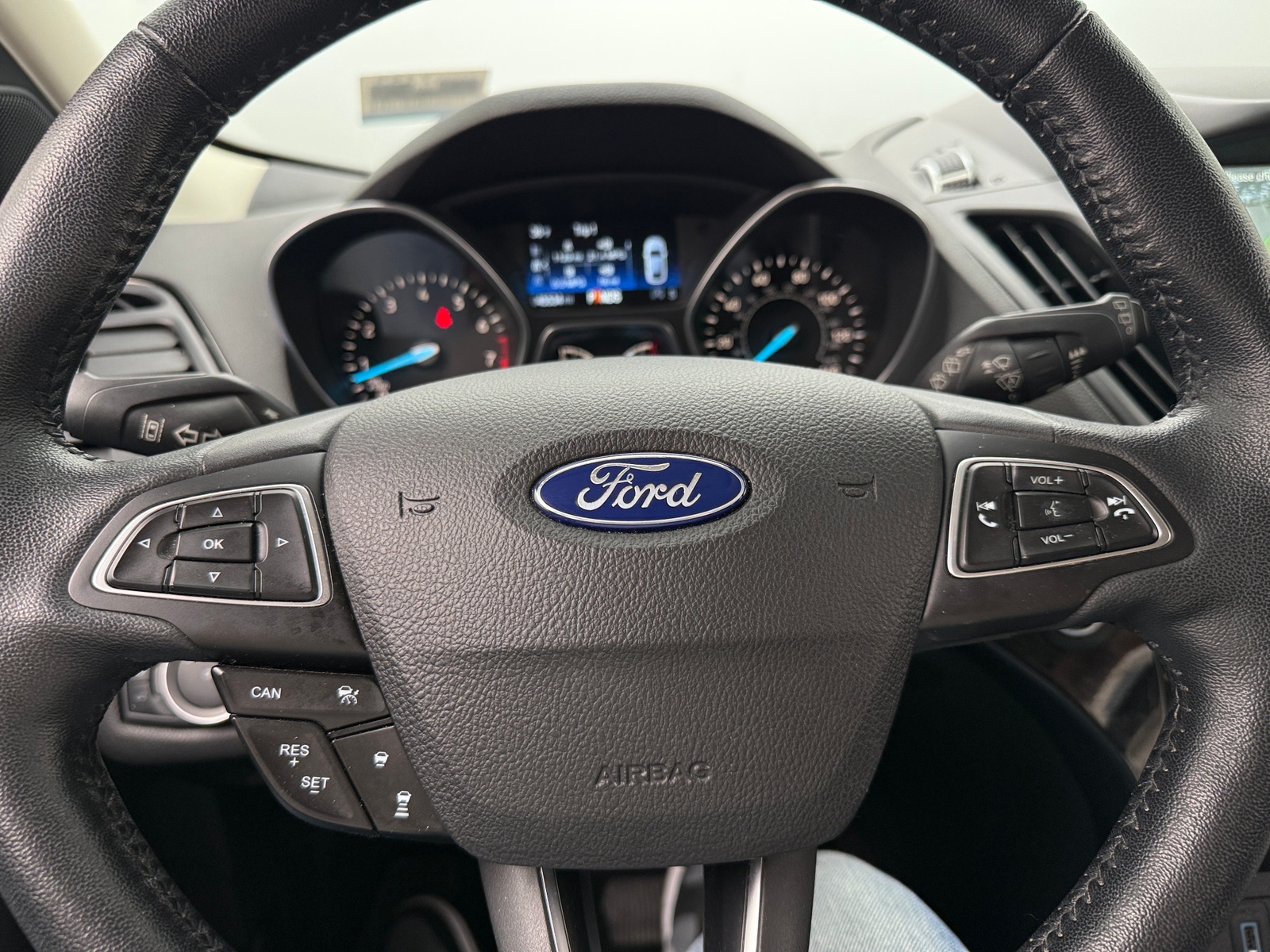 Thumbnail: 2019 Ford Escape - 4