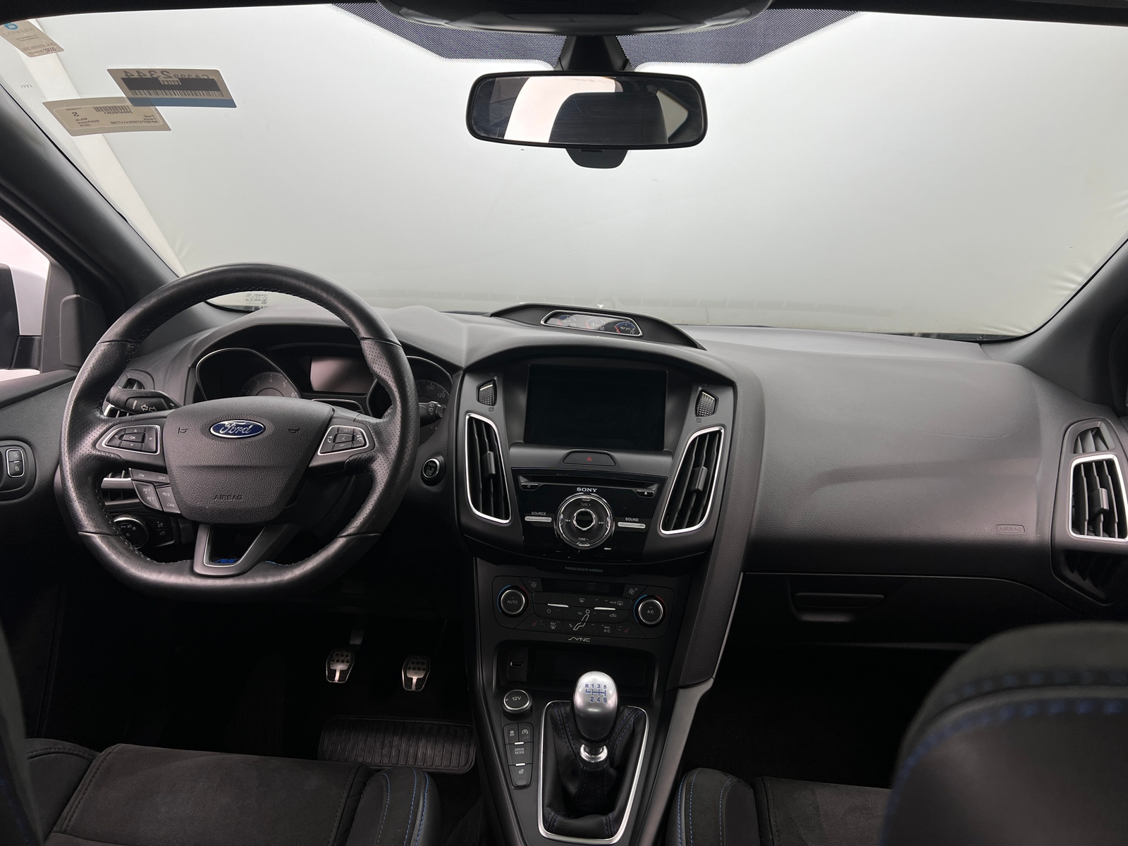 Thumbnail: 2016 Ford Focus - 2