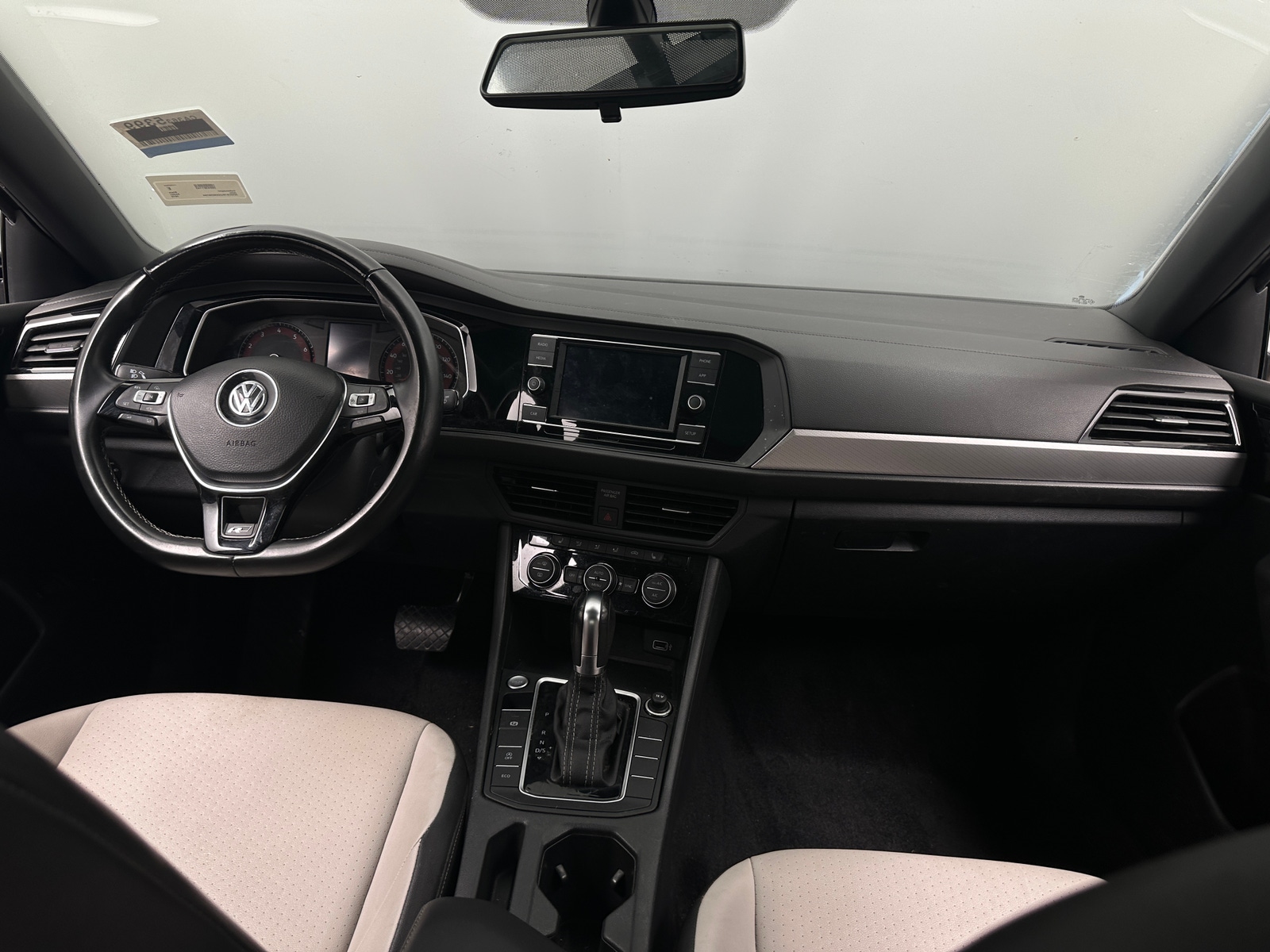 Thumbnail: 2019 Volkswagen Jetta - 2