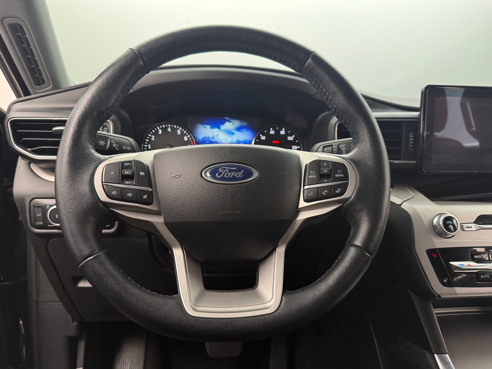 Thumbnail: 2024 Ford Explorer - 5