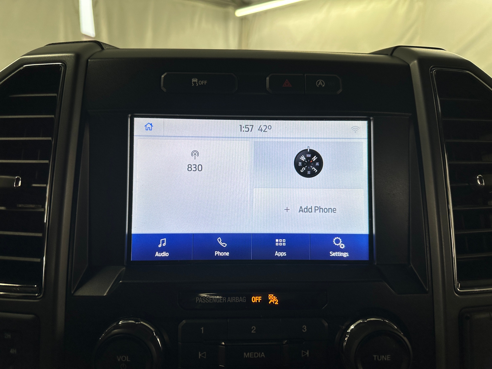 Thumbnail: 2020 Ford Econoline - 4