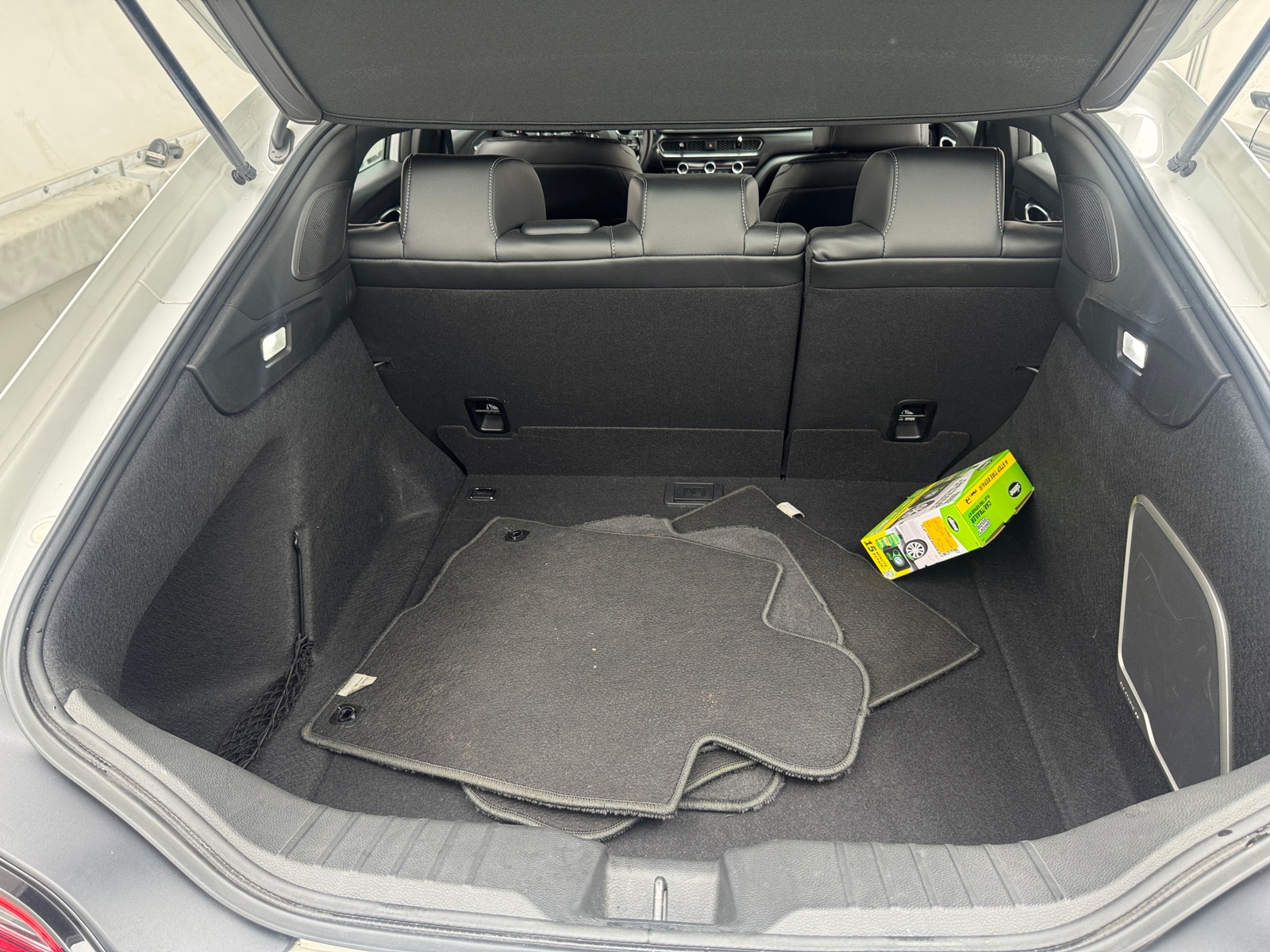 Thumbnail: 2023 Acura Integra - 6