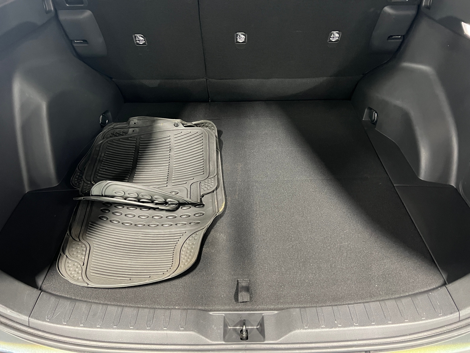 Thumbnail: 2023 Toyota RAV4 - 7