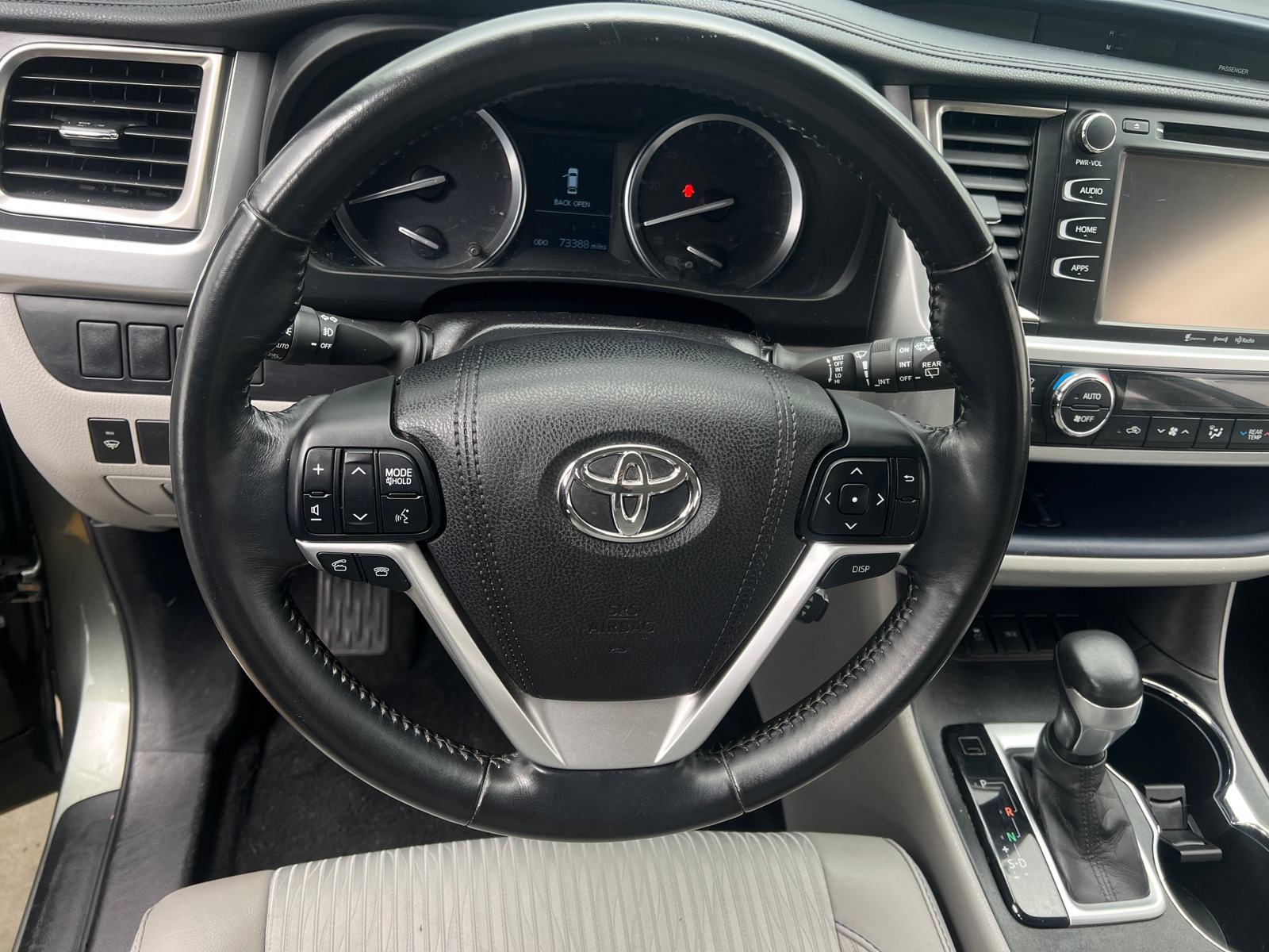Thumbnail: 2016 Toyota Highlander - 5