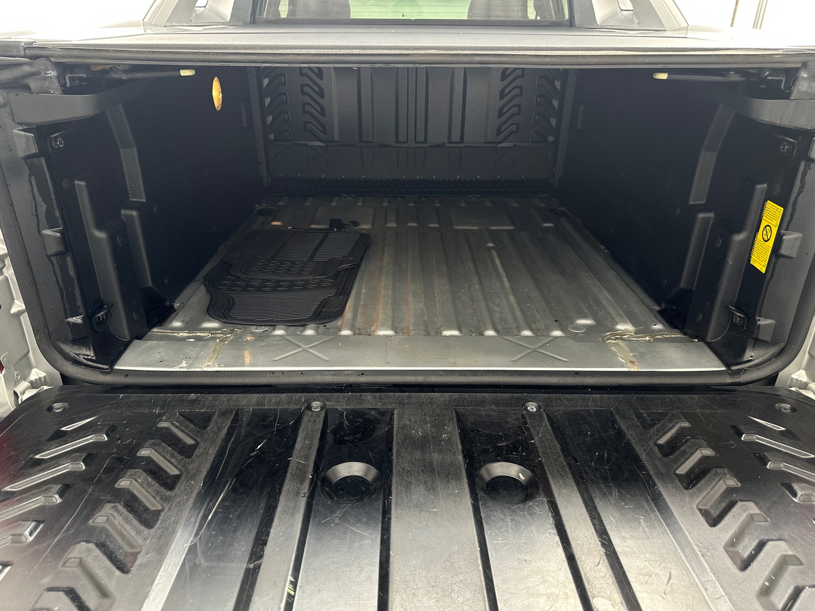 Thumbnail: 2012 Chevrolet Avalanche 1500 - 6