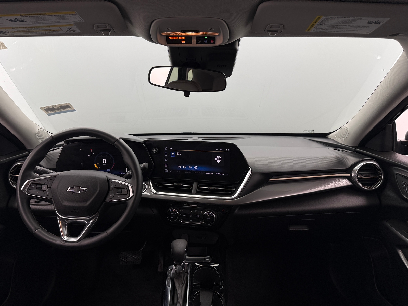 Thumbnail: 2024 Chevrolet Trax - 2