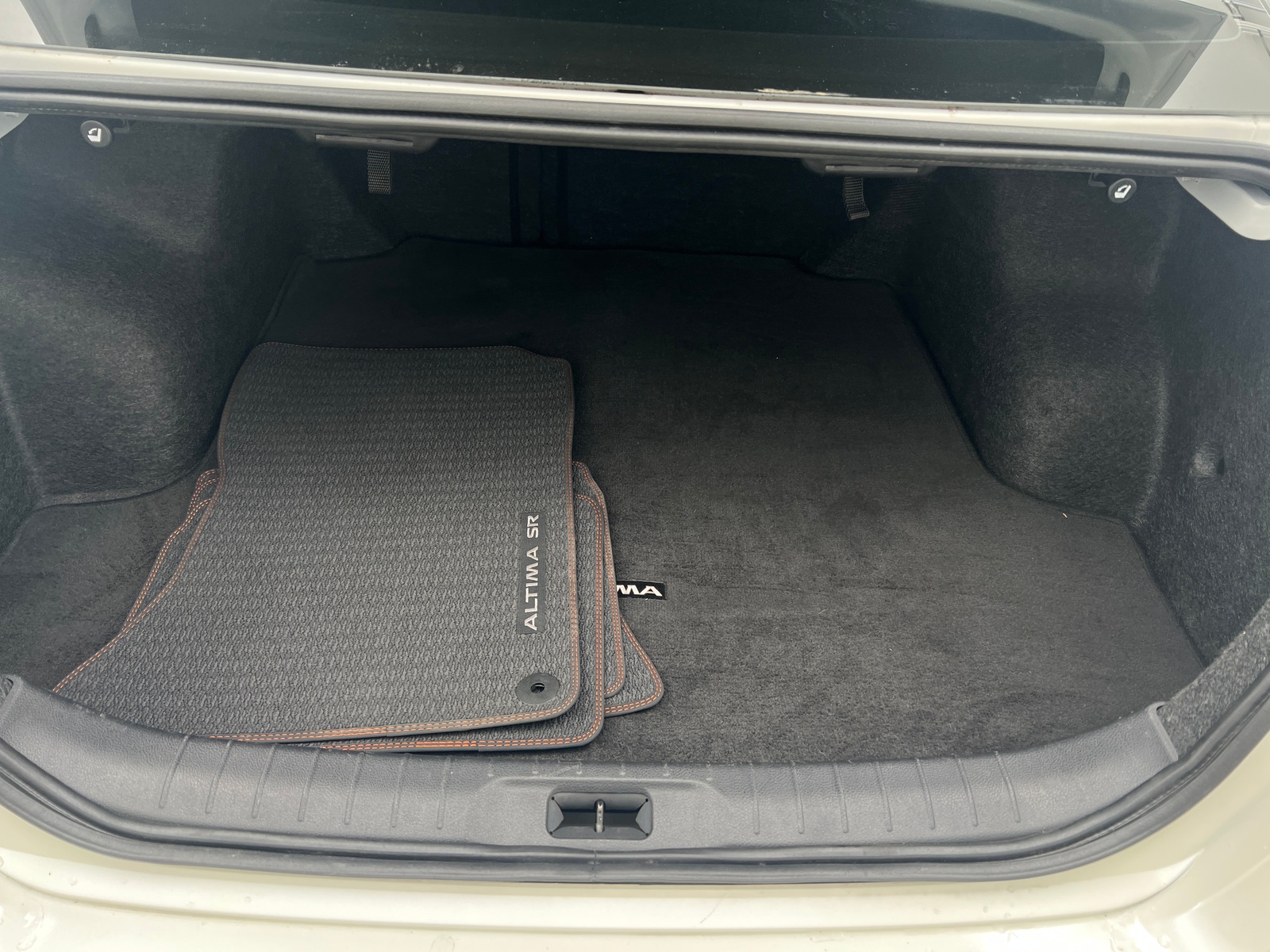 Thumbnail: 2024 Nissan Altima - 6