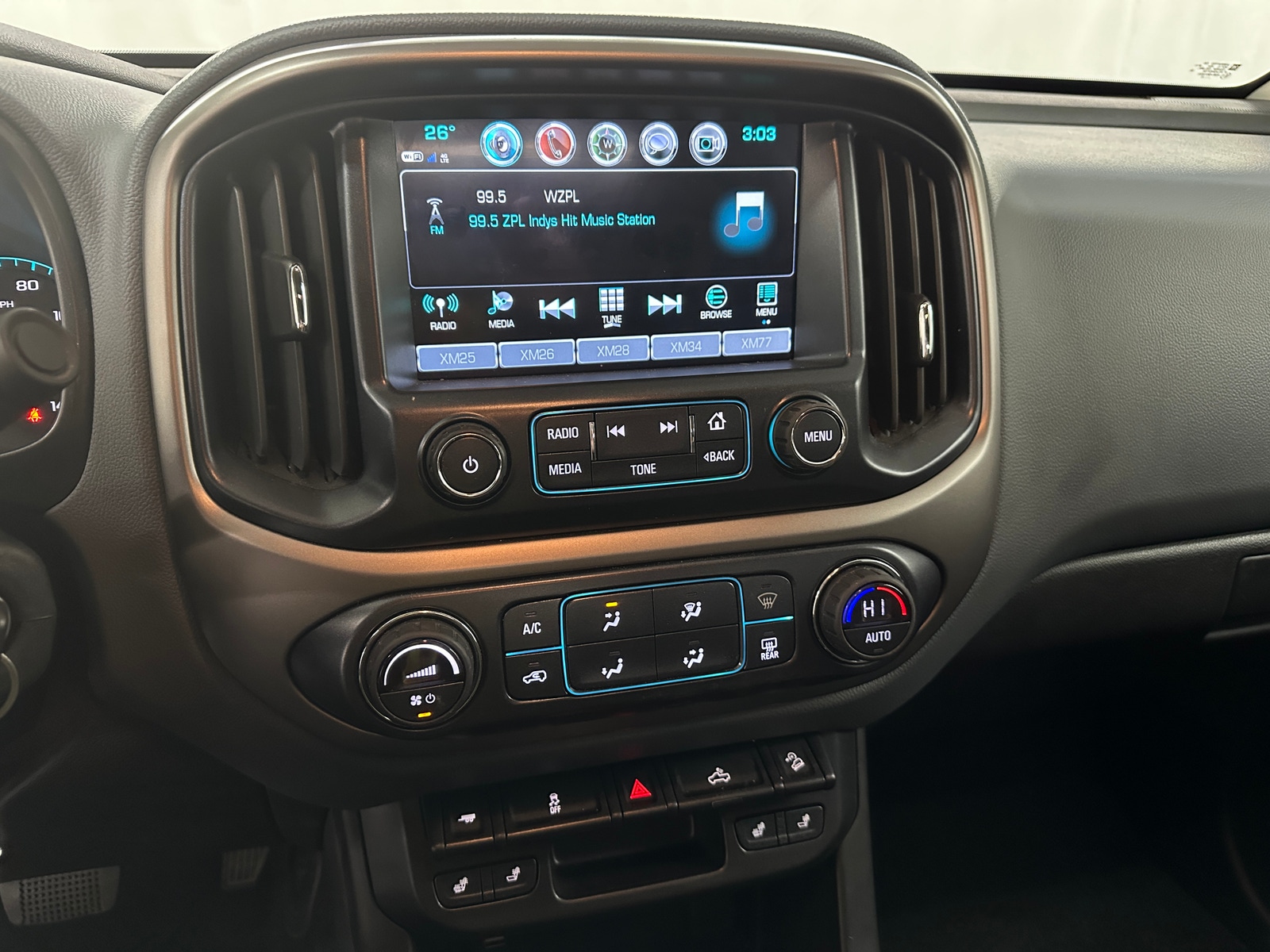 Thumbnail: 2018 Chevrolet Colorado - 4