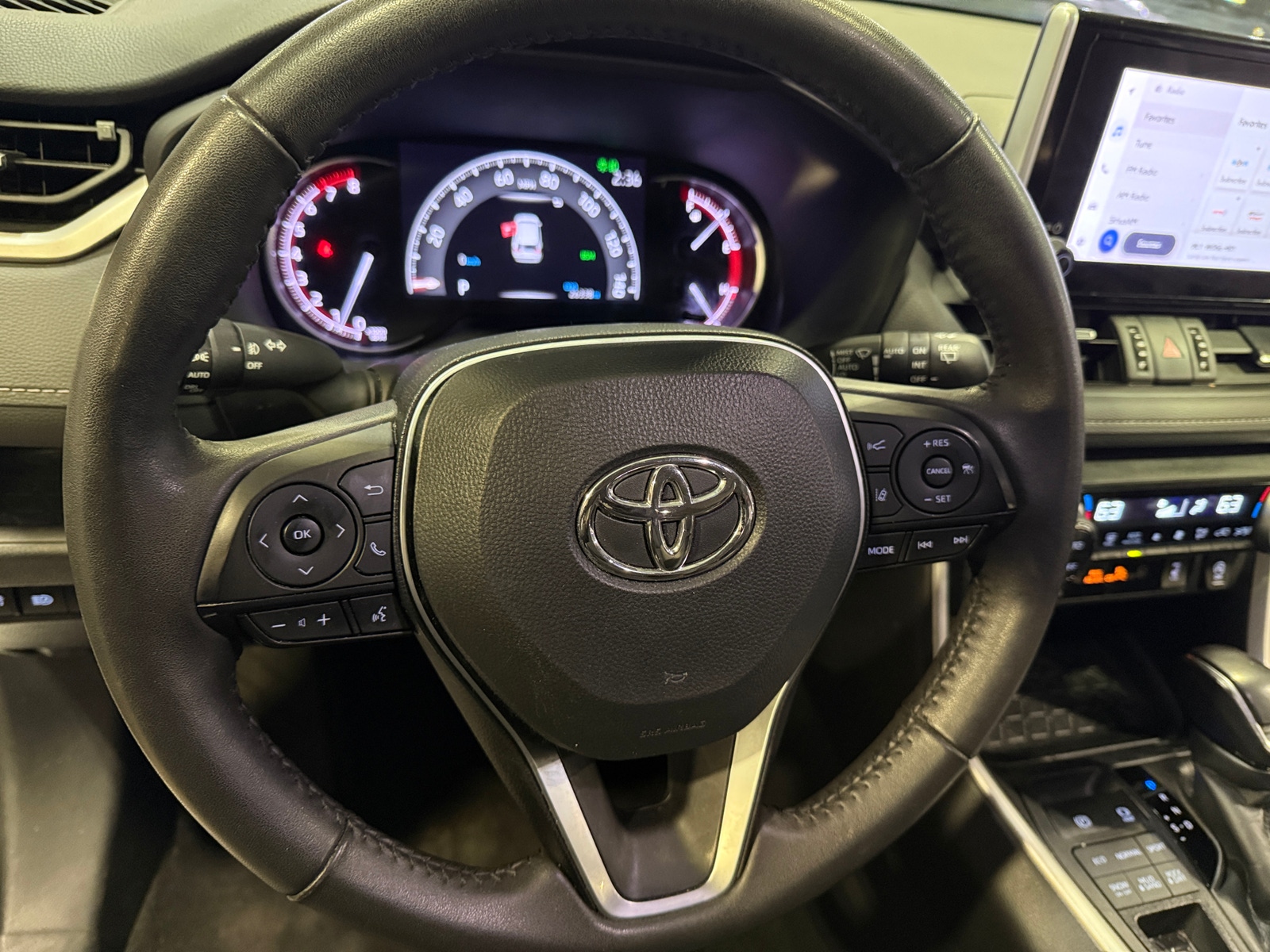 Thumbnail: 2024 Toyota RAV4 - 4