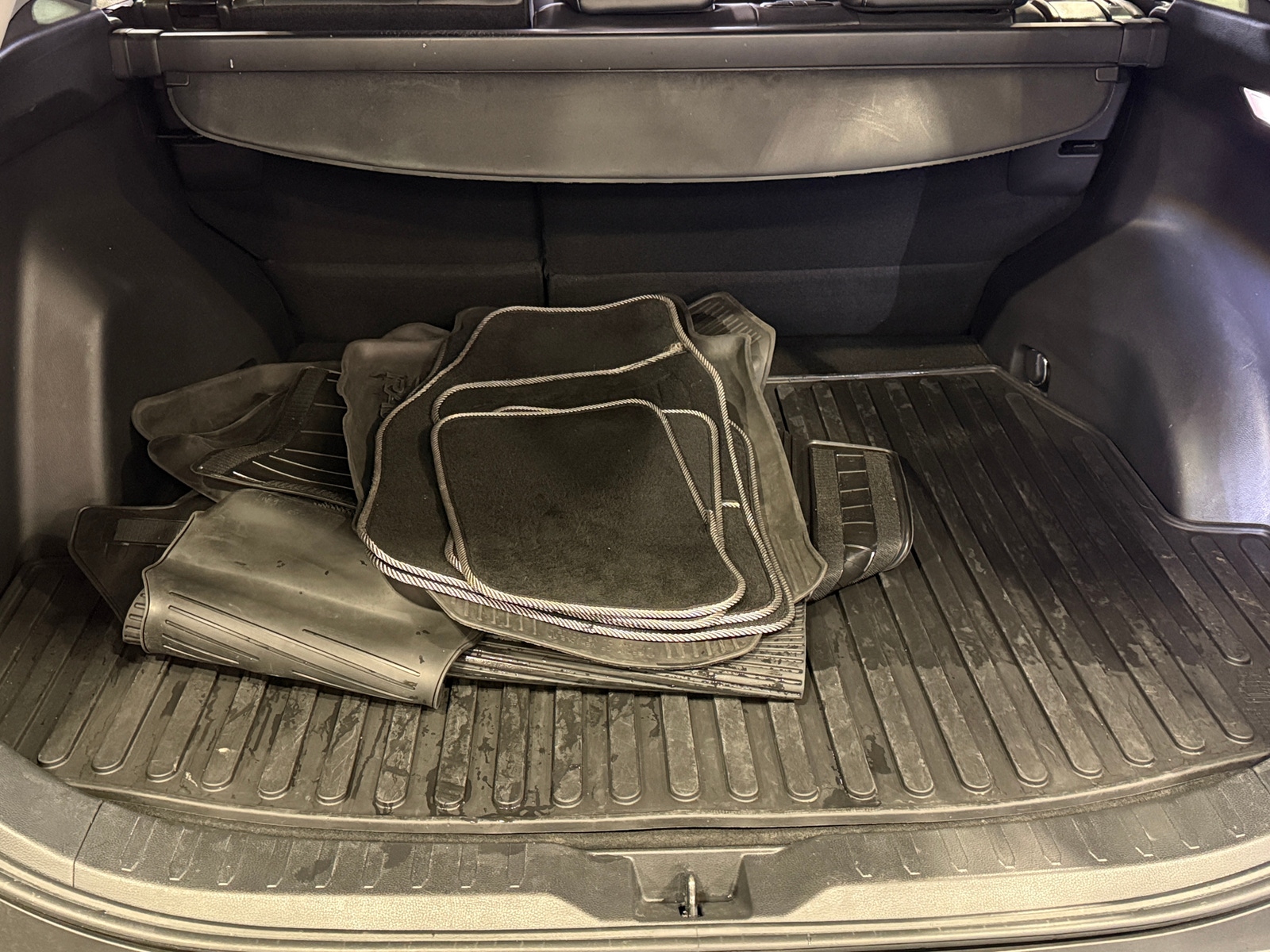 Thumbnail: 2024 Toyota RAV4 - 6