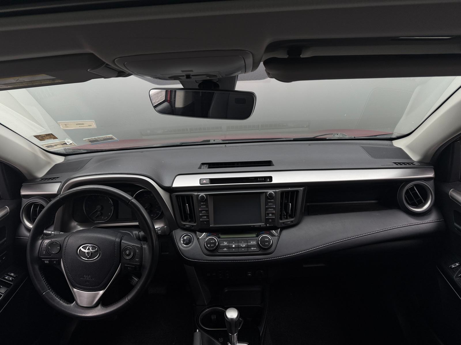 Thumbnail: 2018 Toyota RAV4 - 2