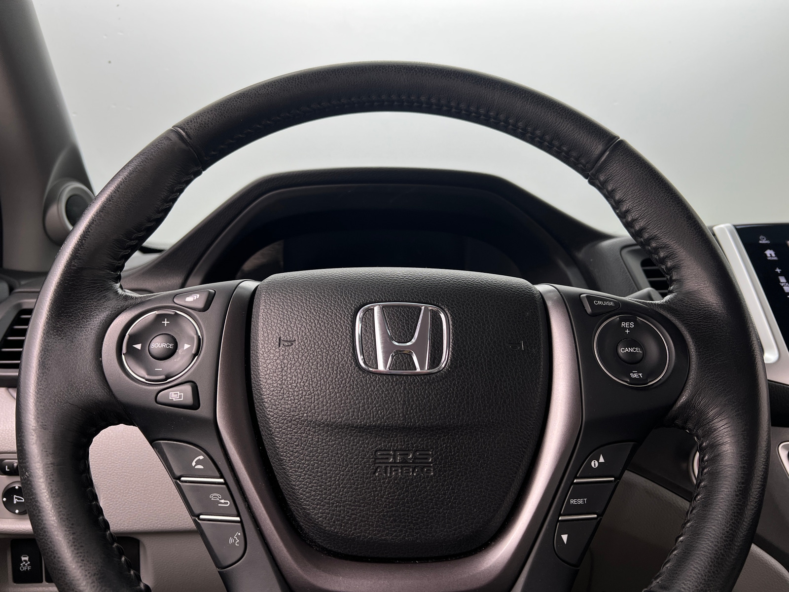 Thumbnail: 2017 Honda Ridgeline - 4