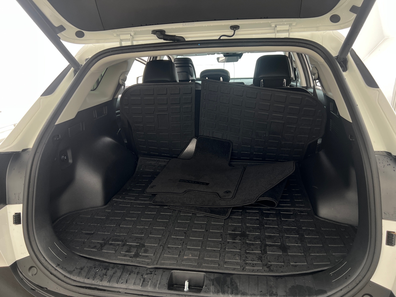 Thumbnail: 2025 Kia Sportage - 6