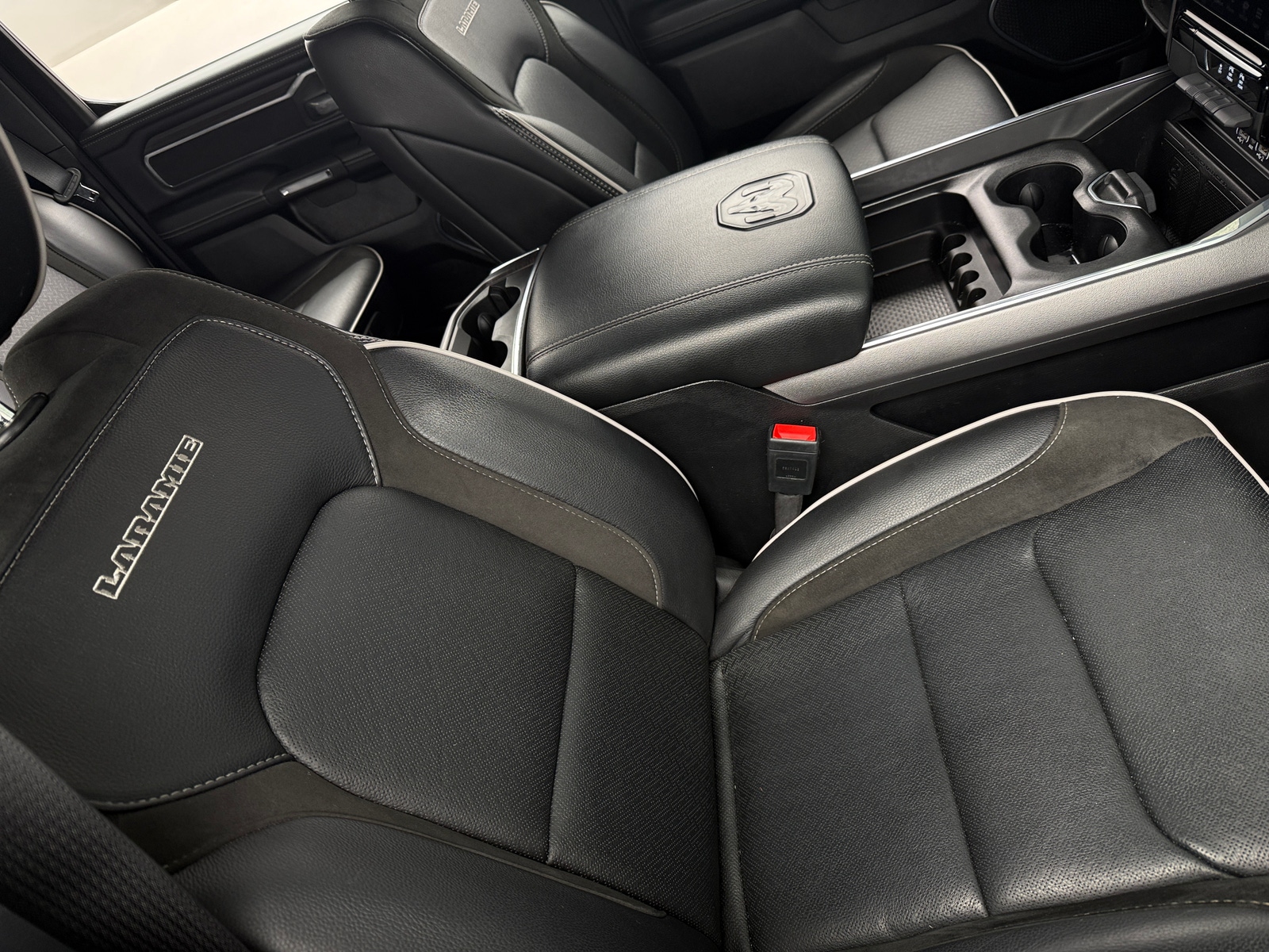 Thumbnail: 2025 RAM 1500 - 2