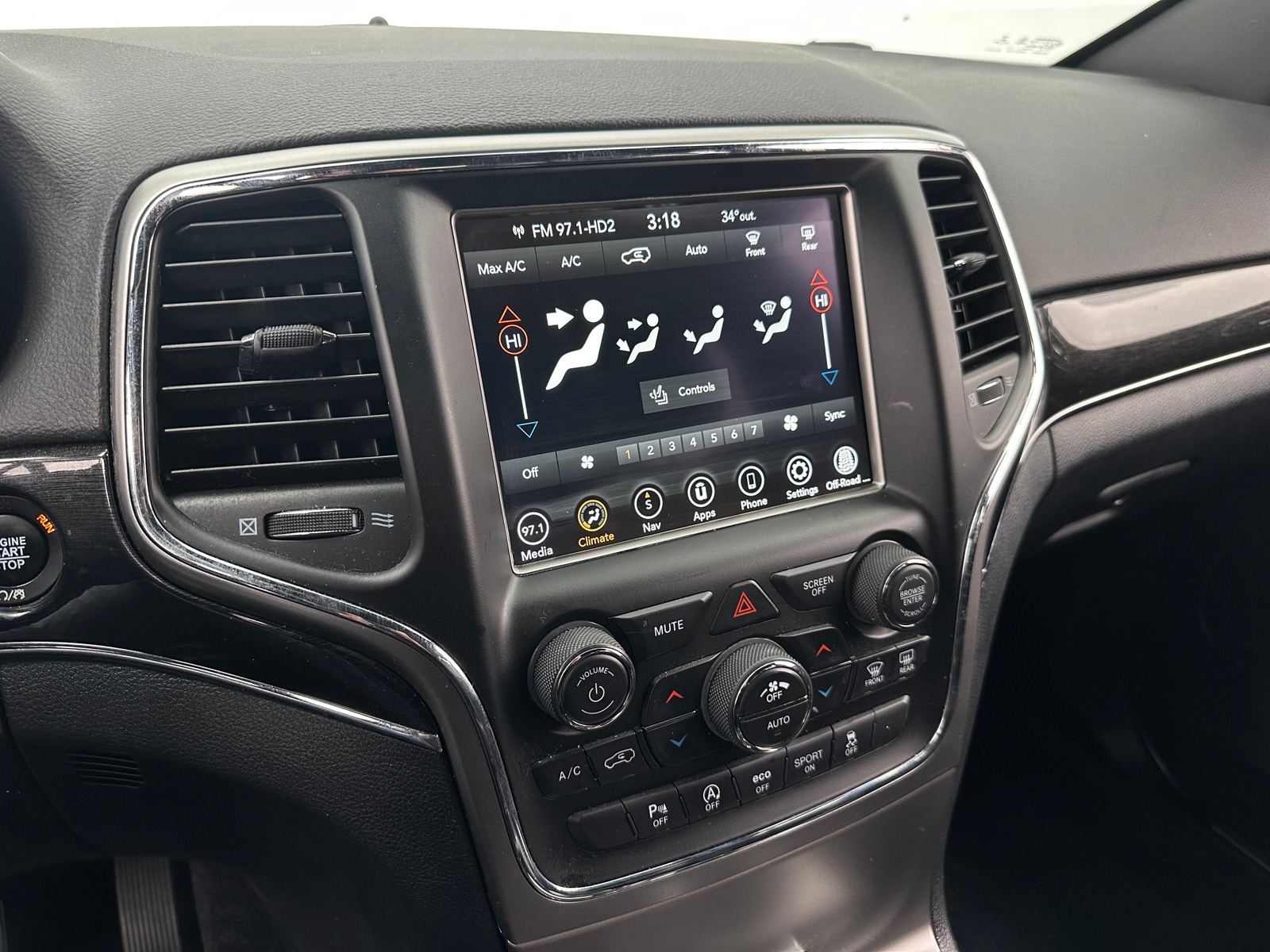 Thumbnail: 2018 Jeep Grand Cherokee - 3