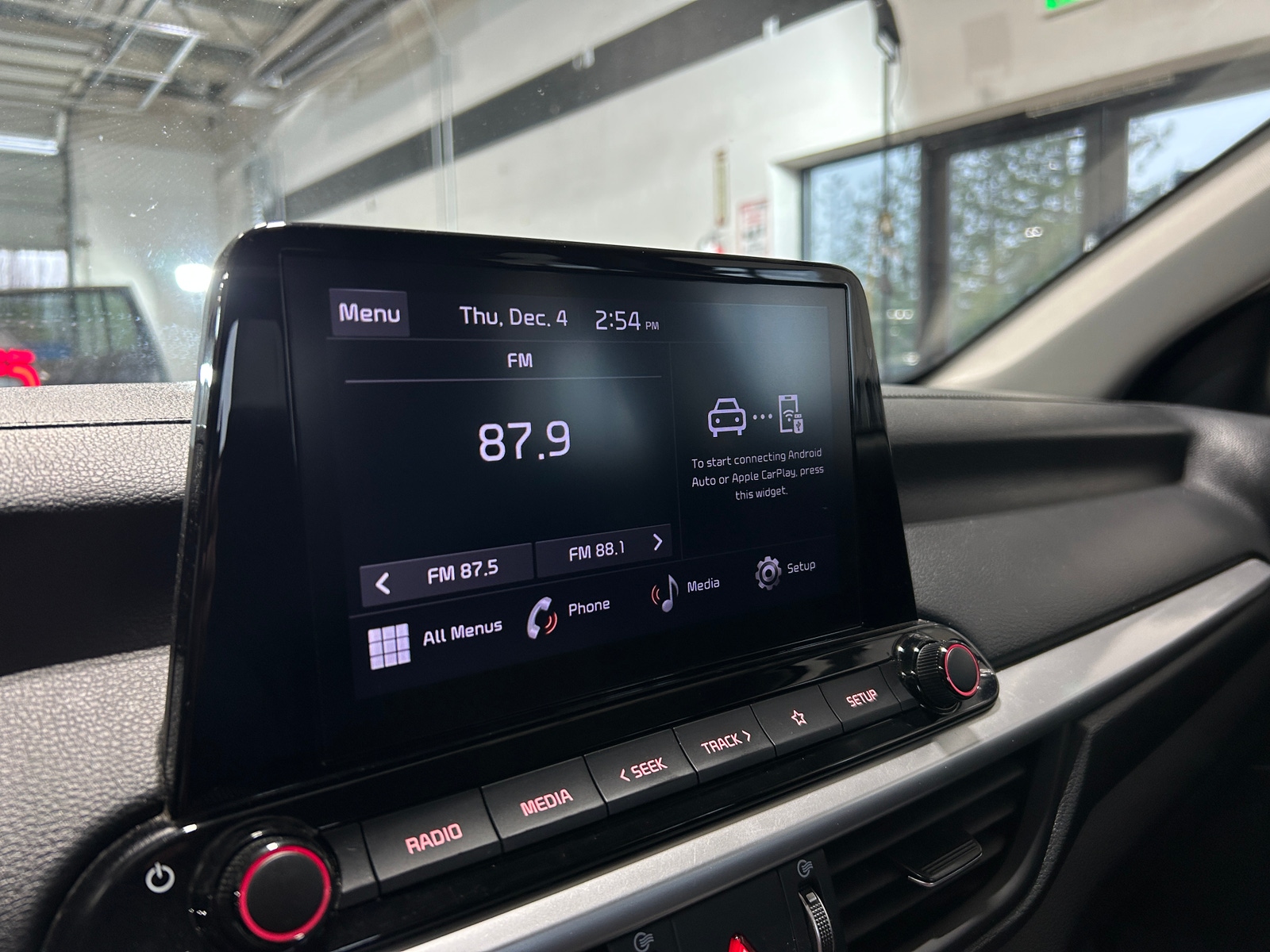 Thumbnail: 2024 Kia Forte - 4