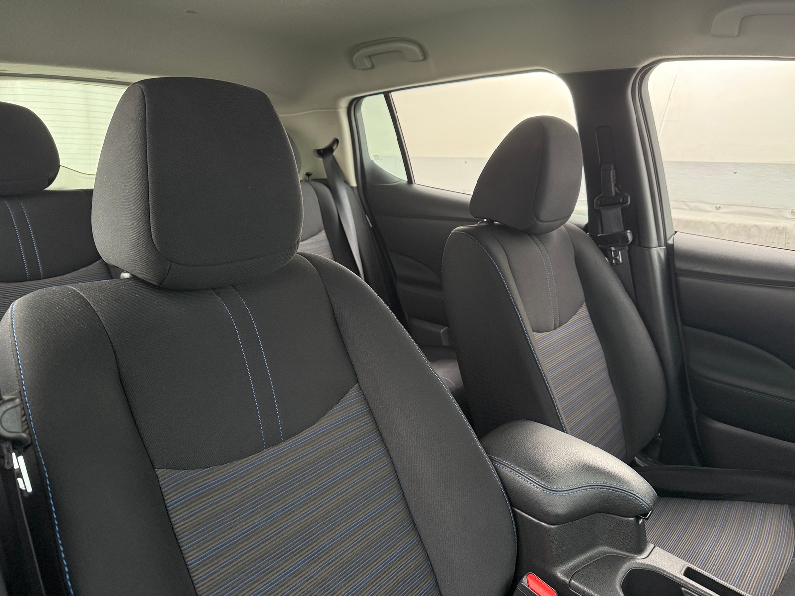 Thumbnail: 2022 Nissan Leaf - 2