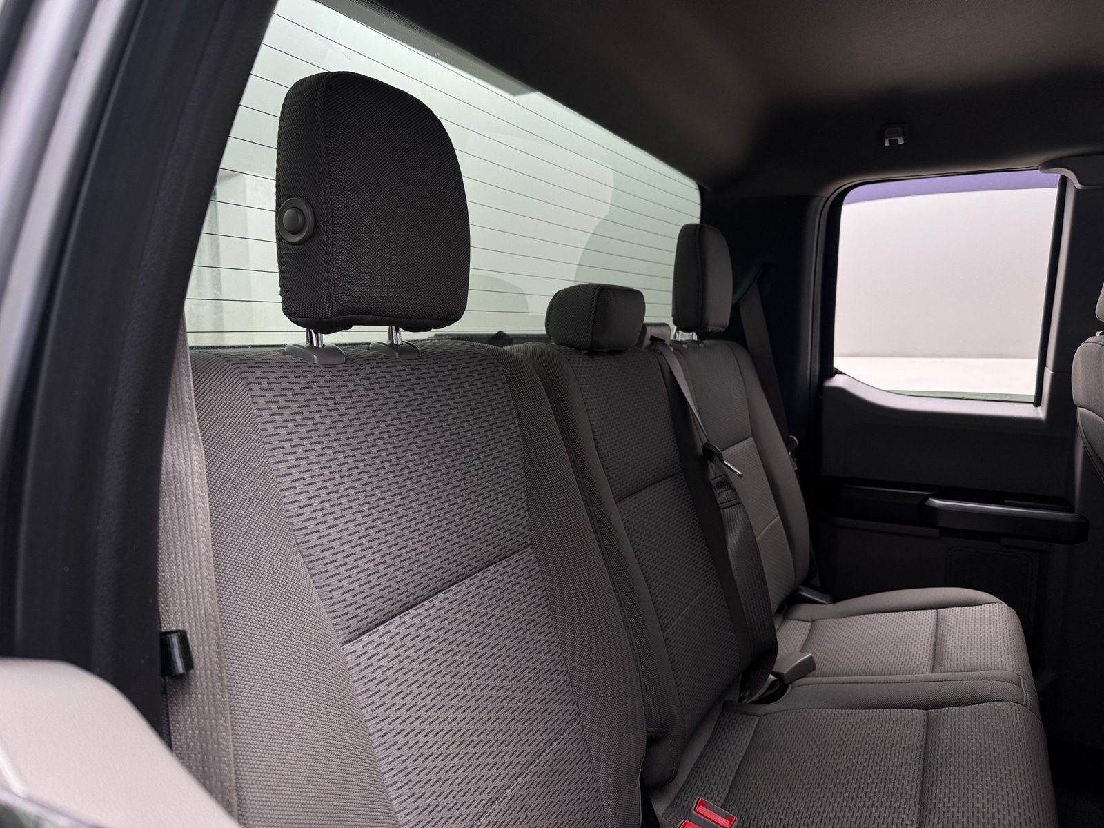 Thumbnail: 2018 Ford Econoline - 6