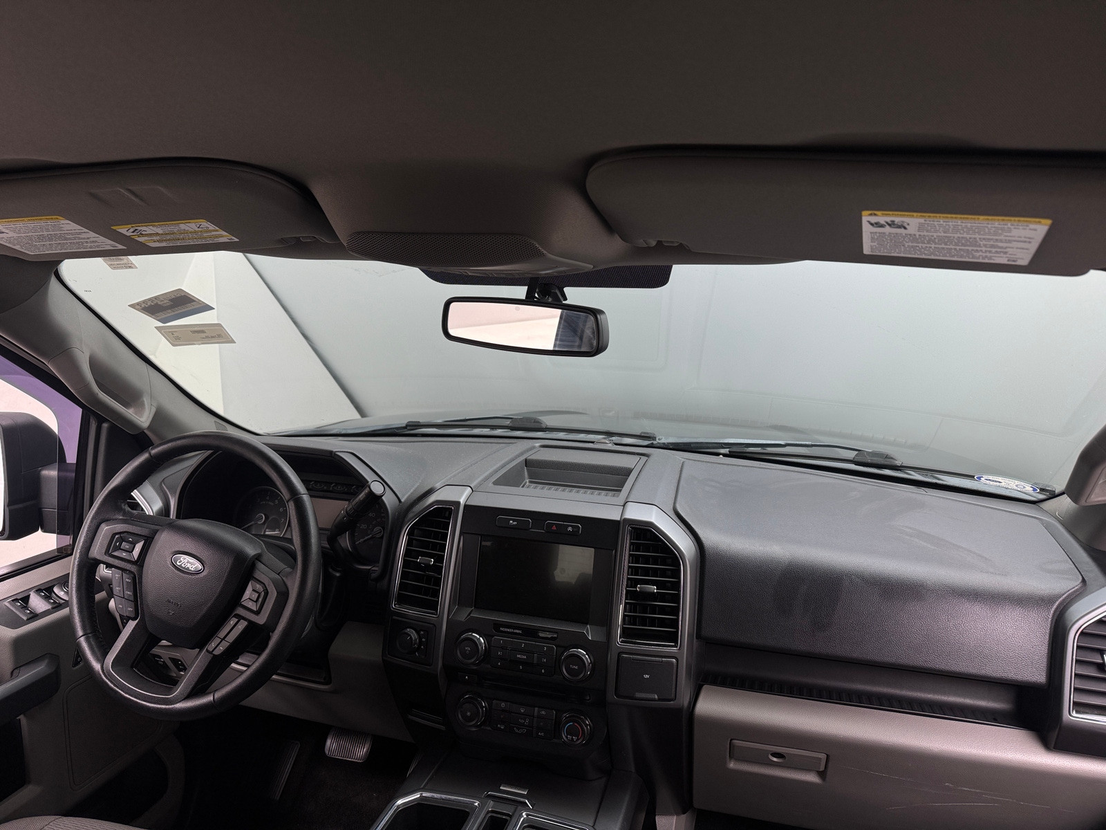 Thumbnail: 2018 Ford Econoline - 3