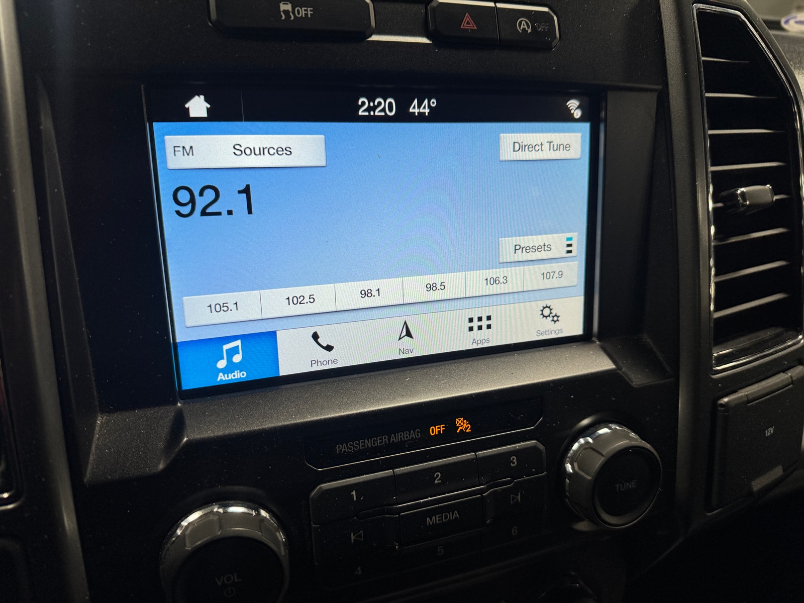 Thumbnail: 2018 Ford Econoline - 4