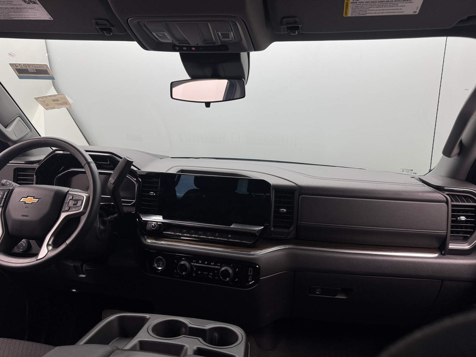 Thumbnail: 2024 Chevrolet Silverado 1500 - 3