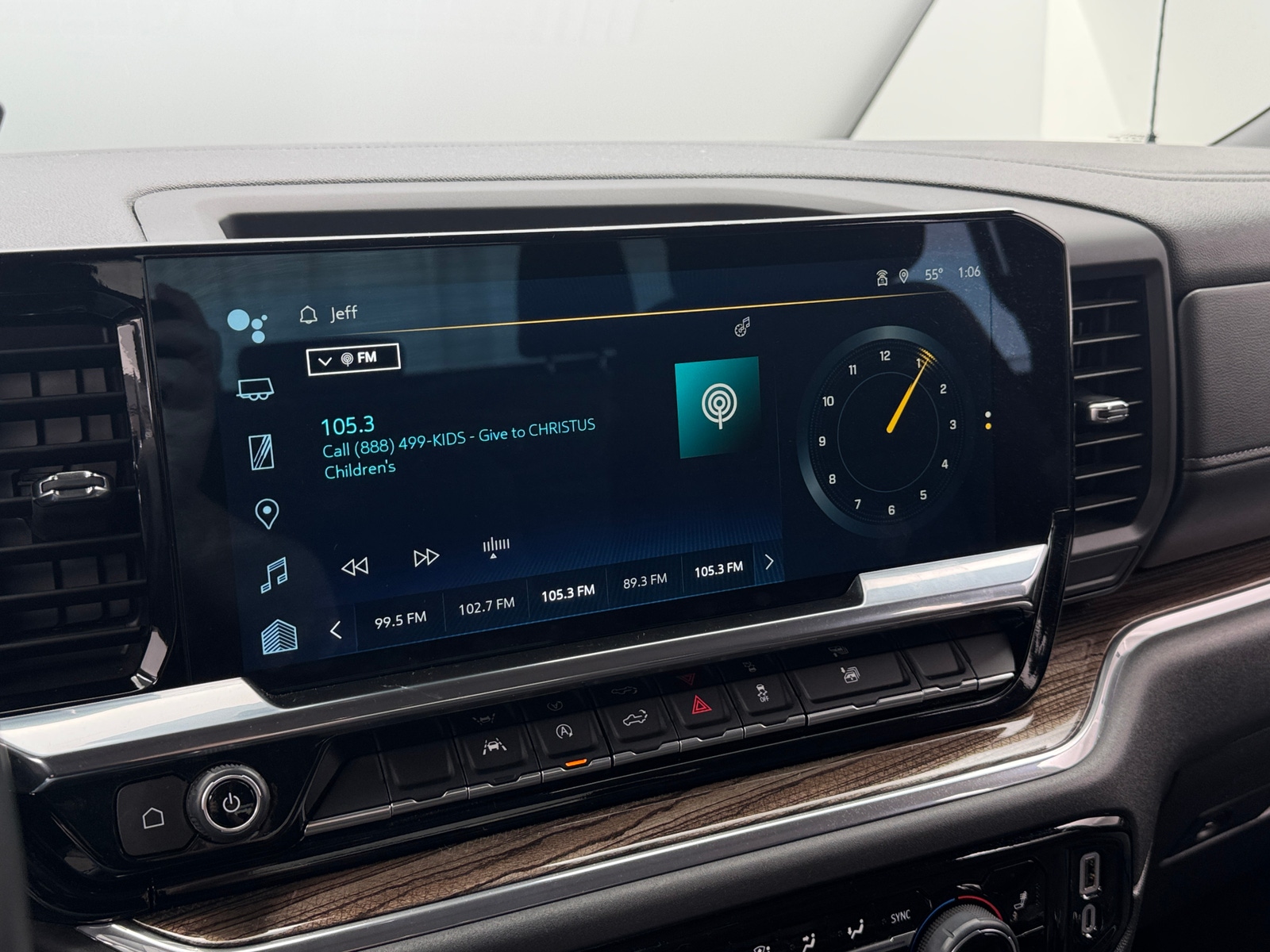 Thumbnail: 2024 Chevrolet Silverado 1500 - 4