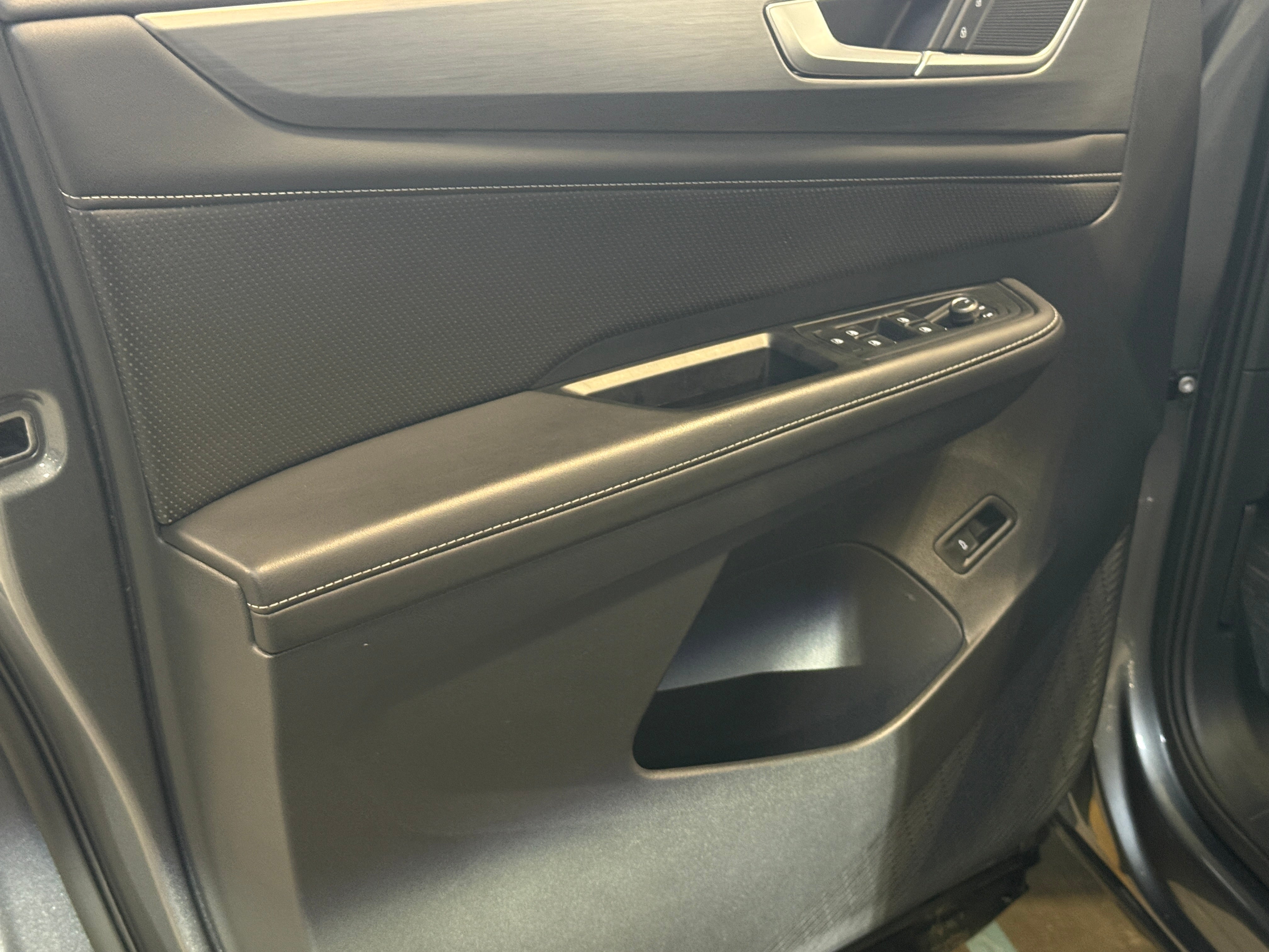 2025 Volkswagen Atlas Cross Sport