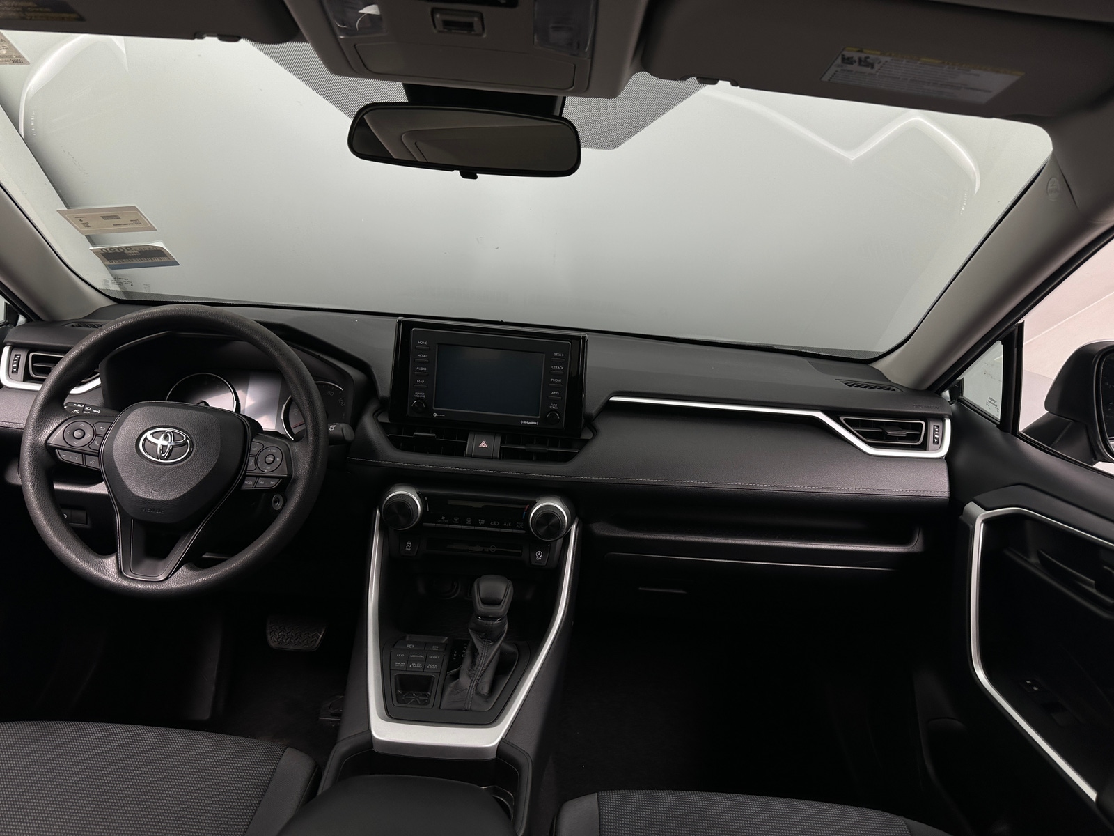 Thumbnail: 2021 Toyota RAV4 - 3