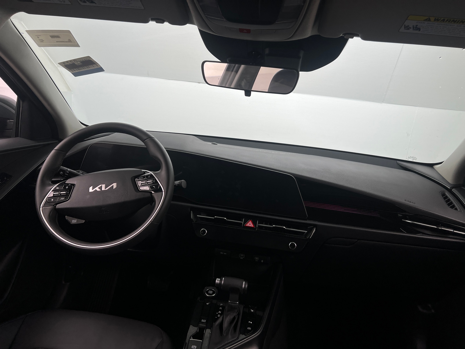 Thumbnail: 2025 Kia Niro - 2