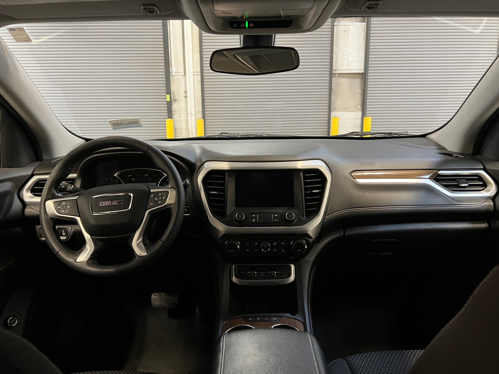 Thumbnail: 2020 GMC Acadia - 3