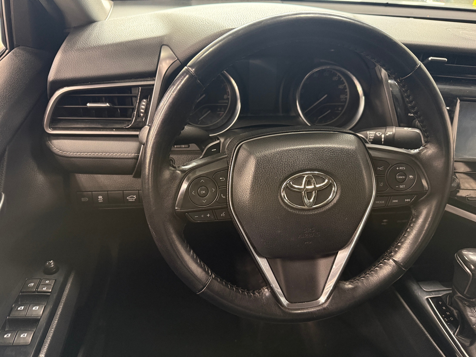 Thumbnail: 2019 Toyota Camry - 4