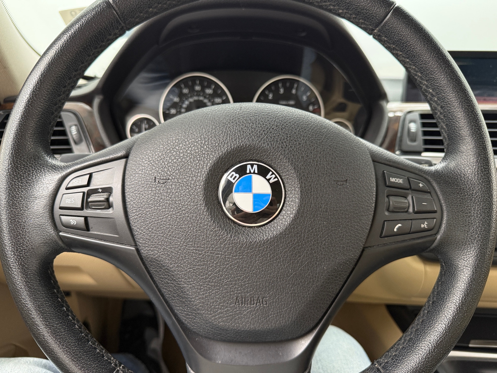 Thumbnail: 2015 BMW 3 Series - 4