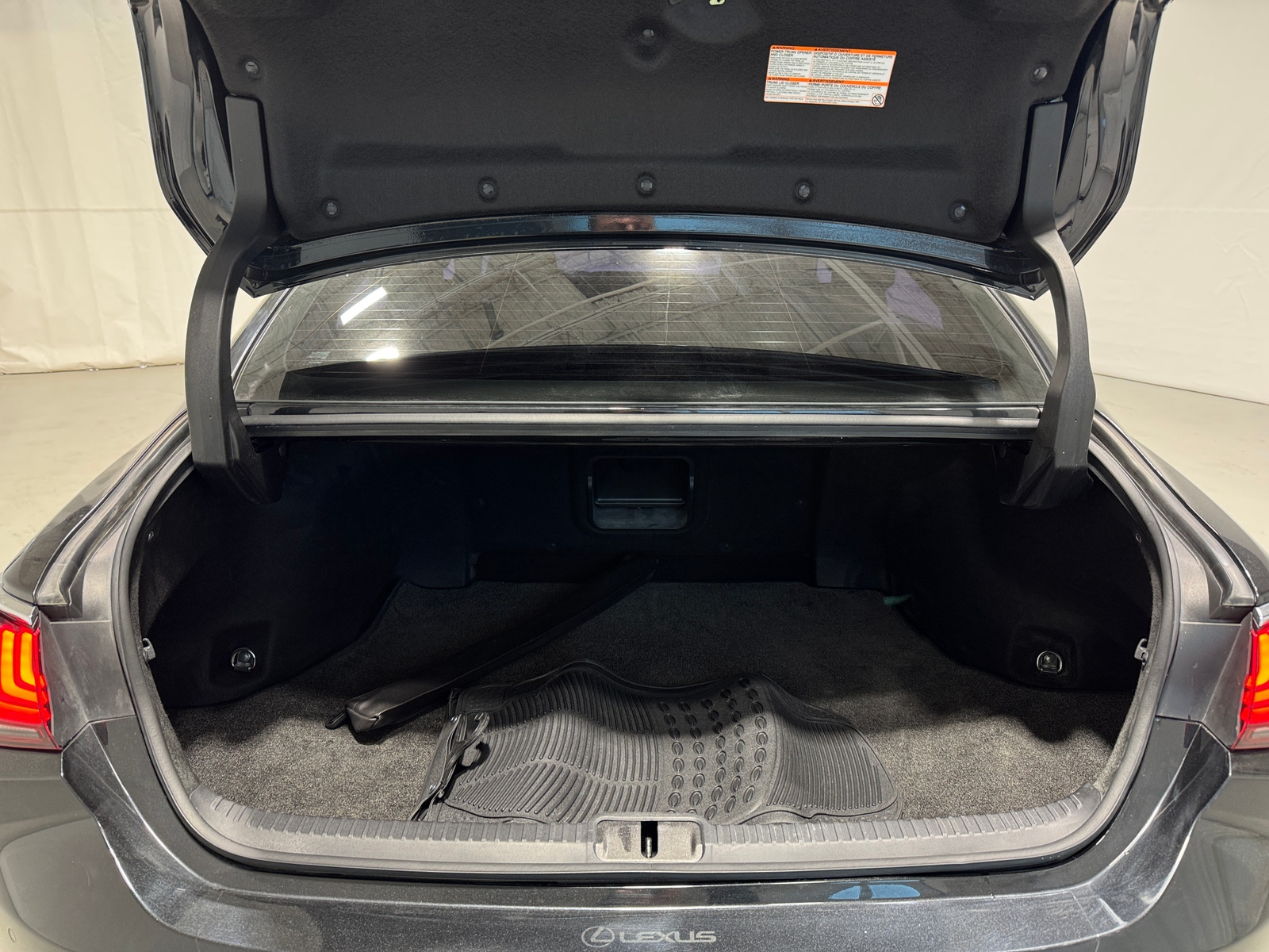 Thumbnail: 2023 Lexus ES - 6