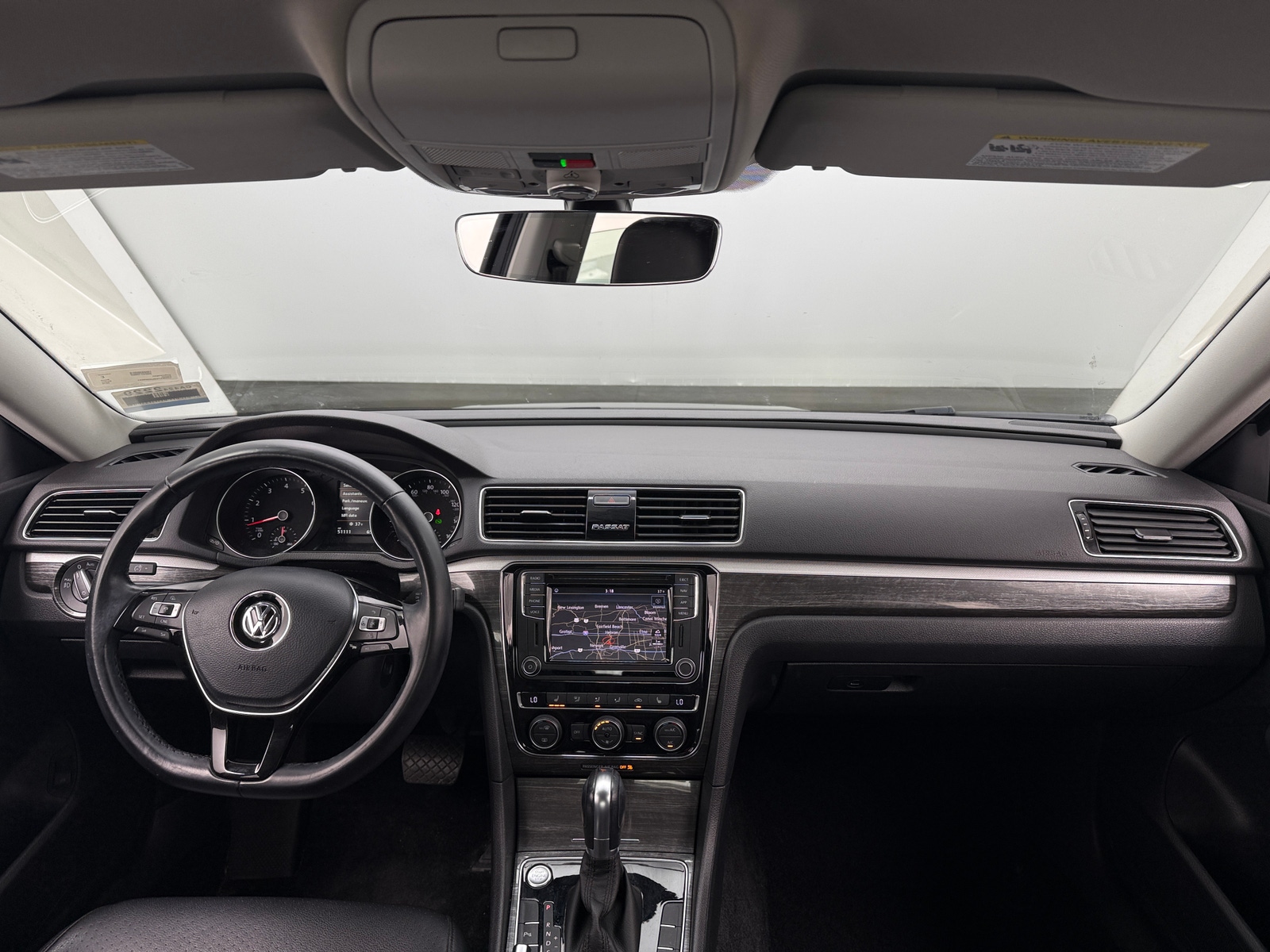 Thumbnail: 2018 Volkswagen Passat - 2