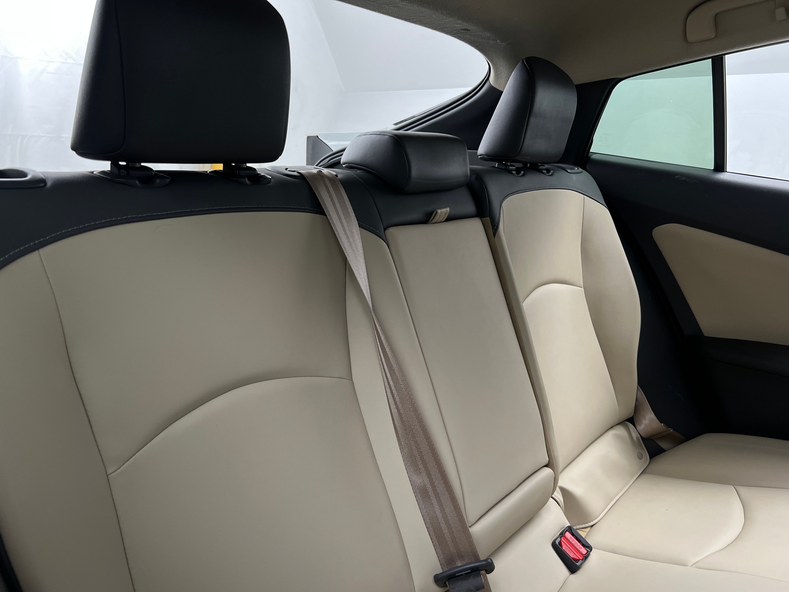 Thumbnail: 2017 Toyota Prius - 6