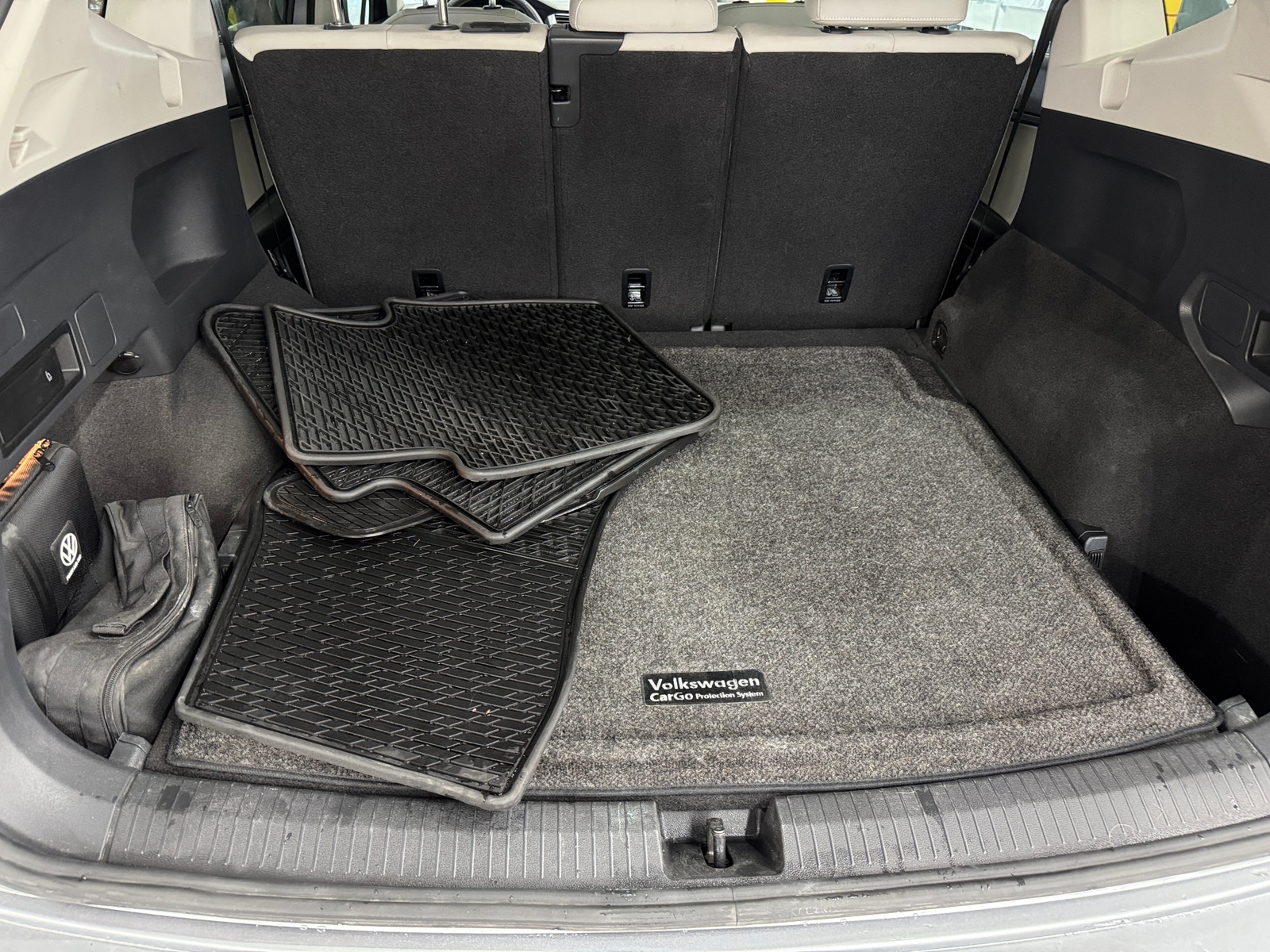 Thumbnail: 2021 Volkswagen Tiguan - 6