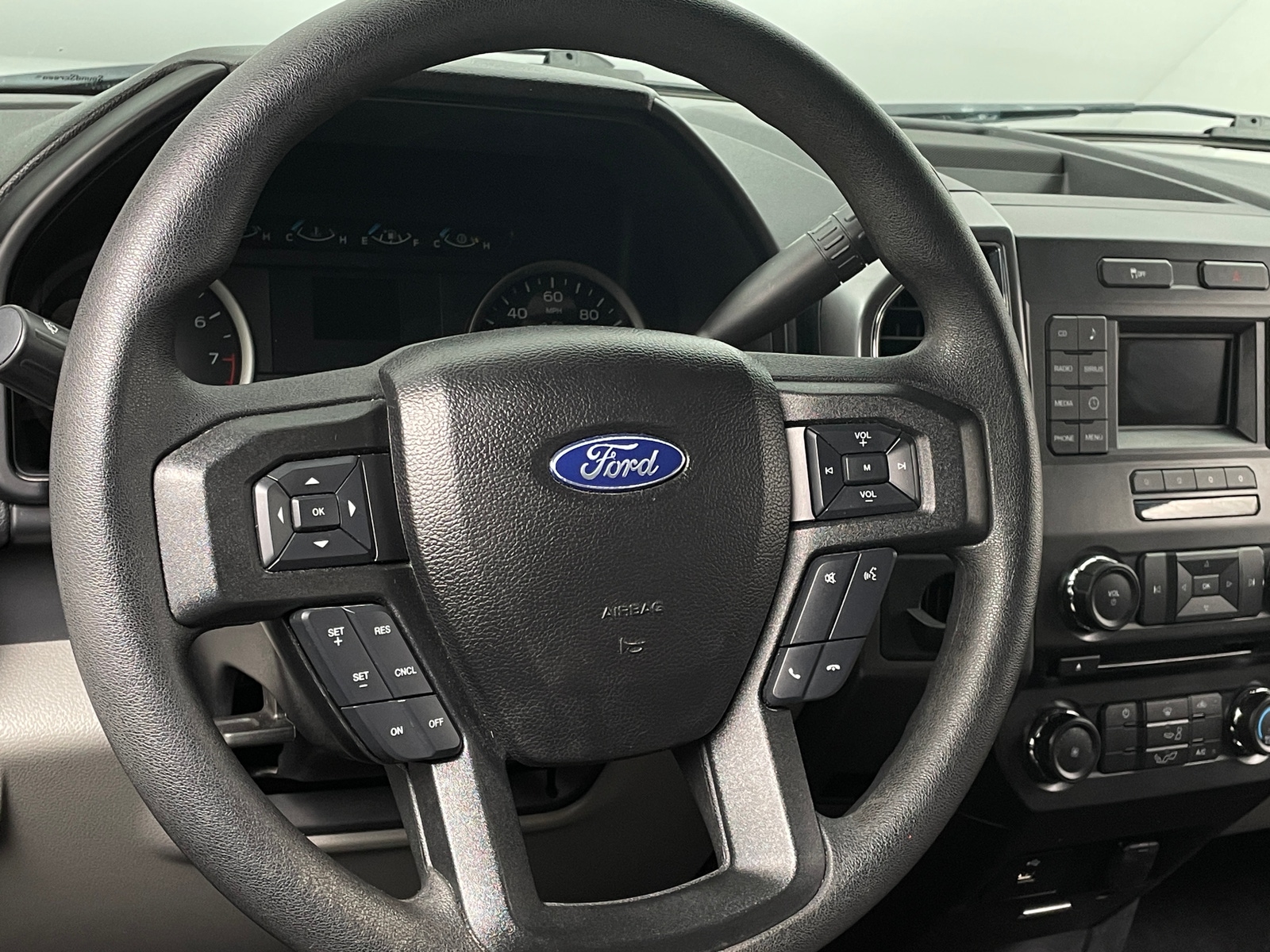 Thumbnail: 2017 Ford Econoline - 5