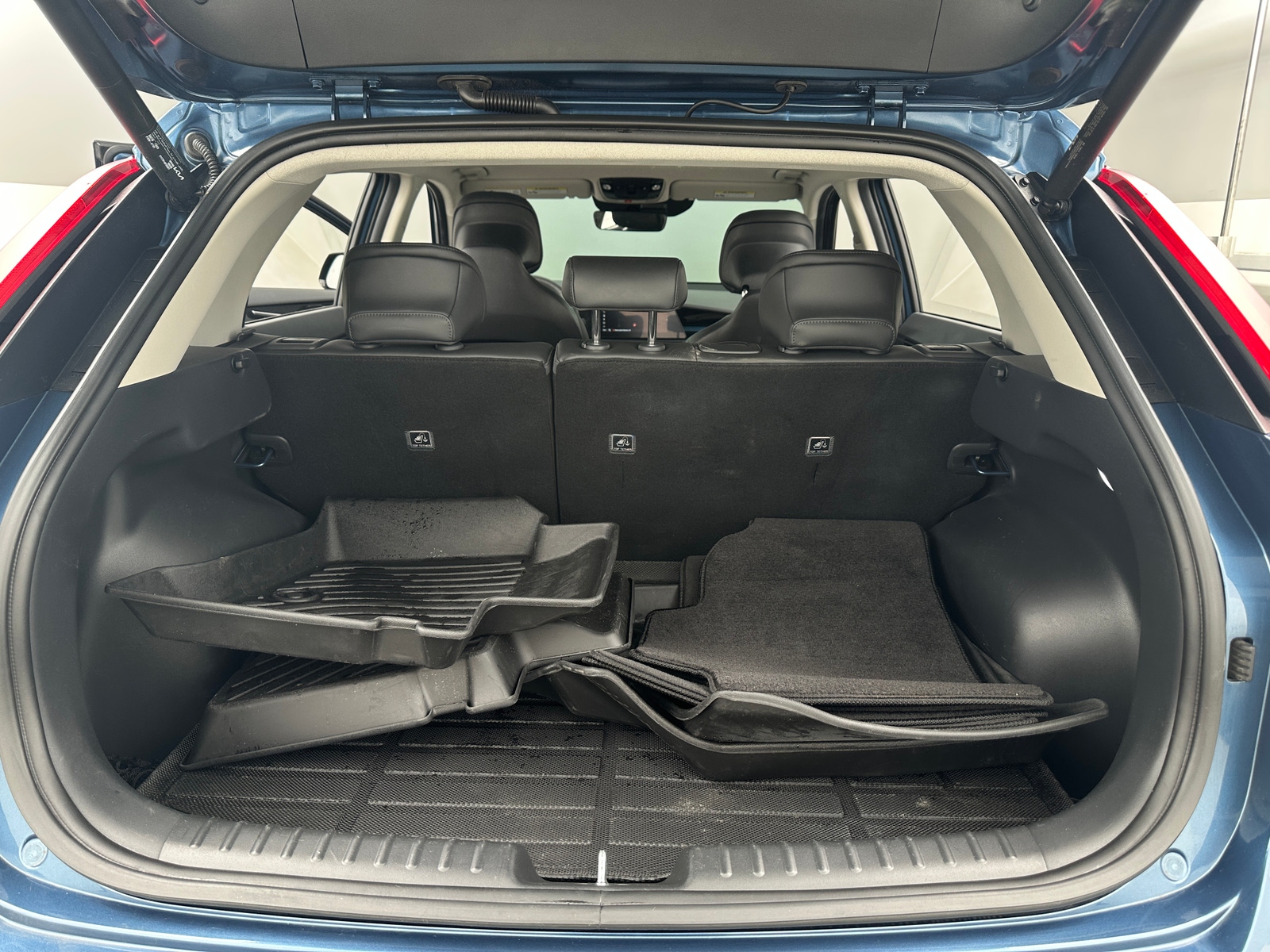 Thumbnail: 2024 Kia Niro - 6