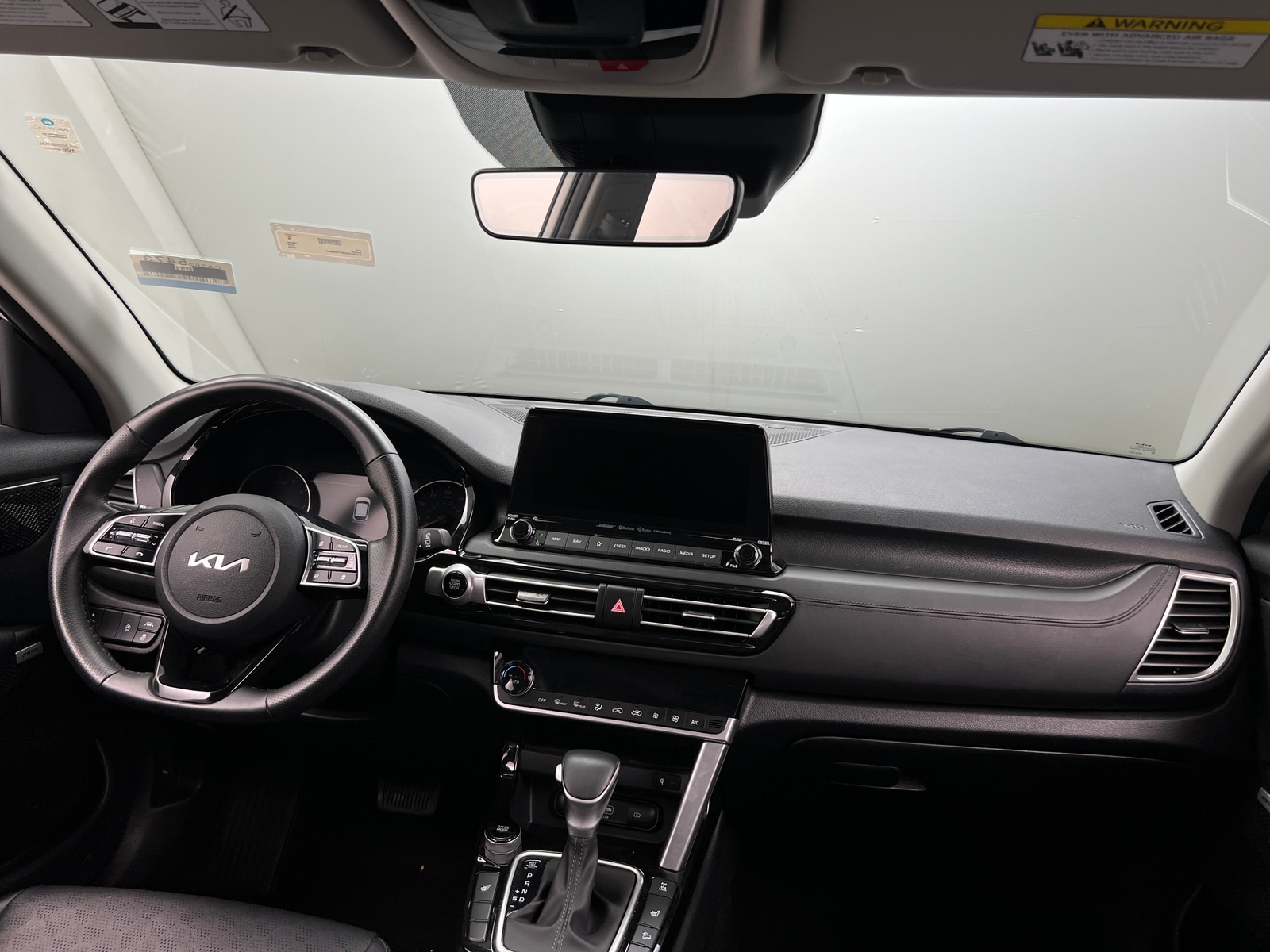 Thumbnail: 2023 Kia Seltos - 2