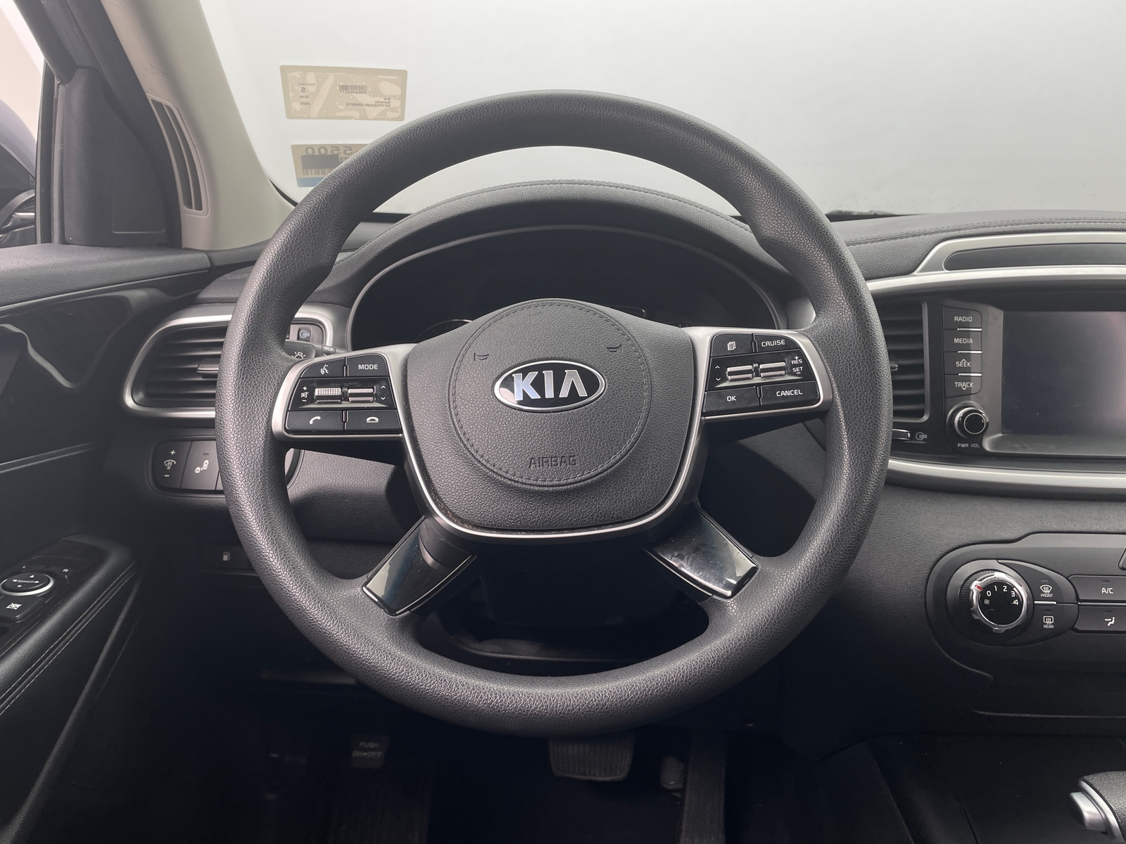 Thumbnail: 2020 Kia Sorento - 5