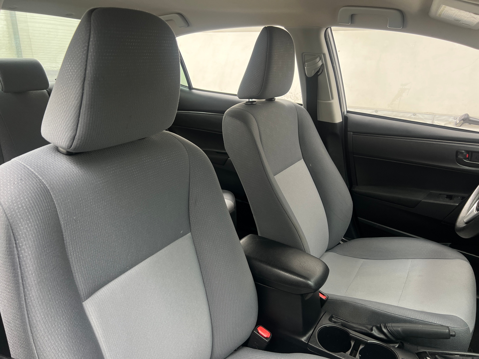 Thumbnail: 2017 Toyota Corolla - 2