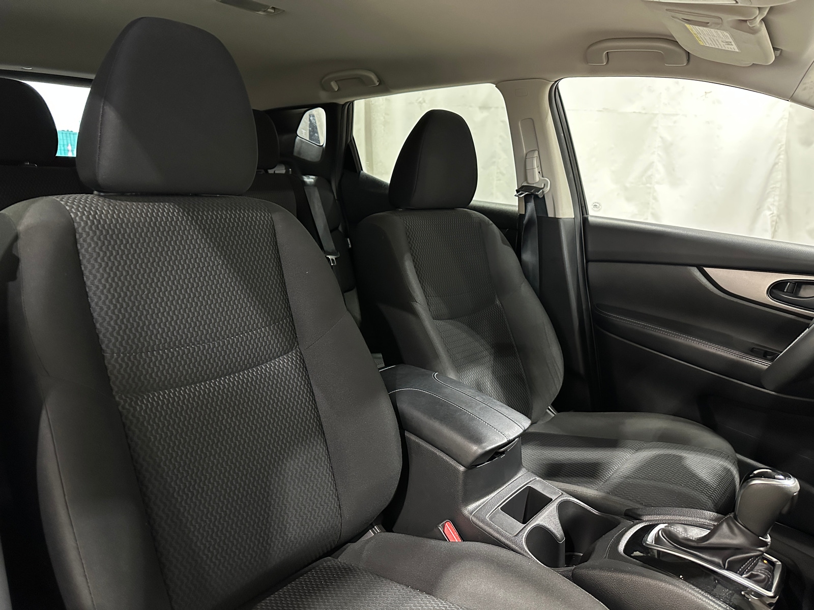 Thumbnail: 2020 Nissan Rogue Sport - 2