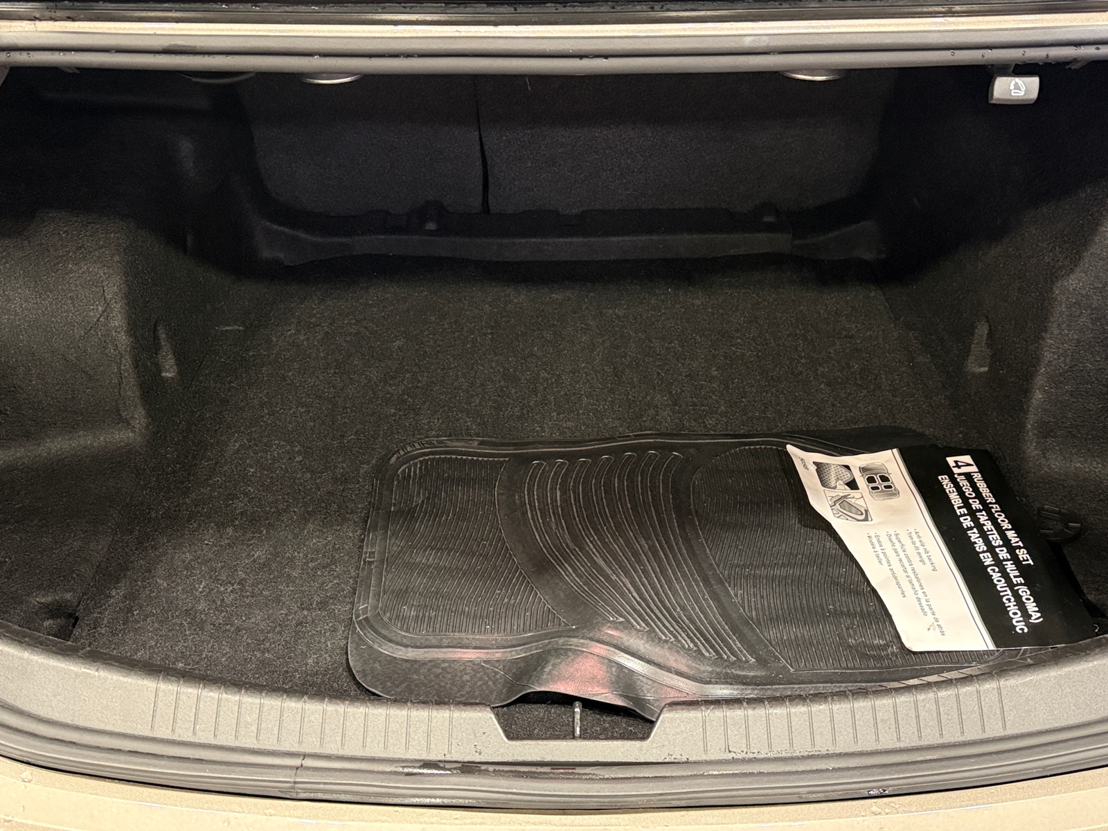 Thumbnail: 2024 Chevrolet Malibu - 6