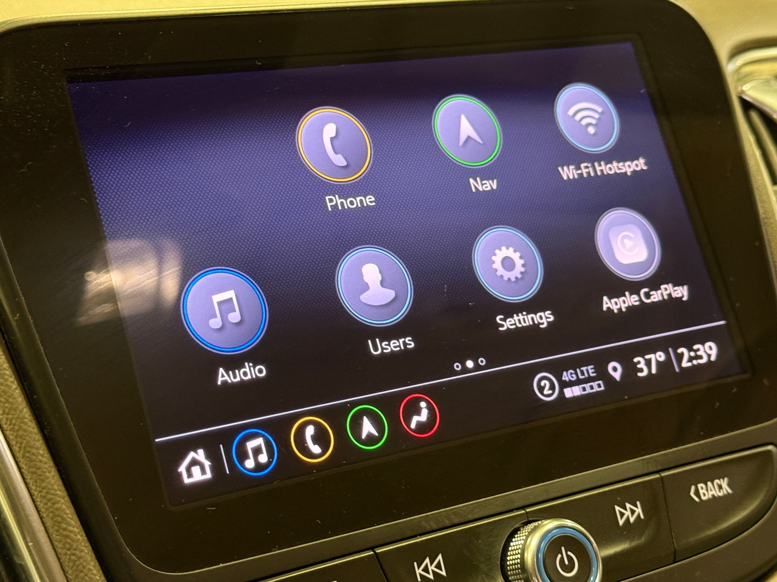 Thumbnail: 2024 Chevrolet Malibu - 3