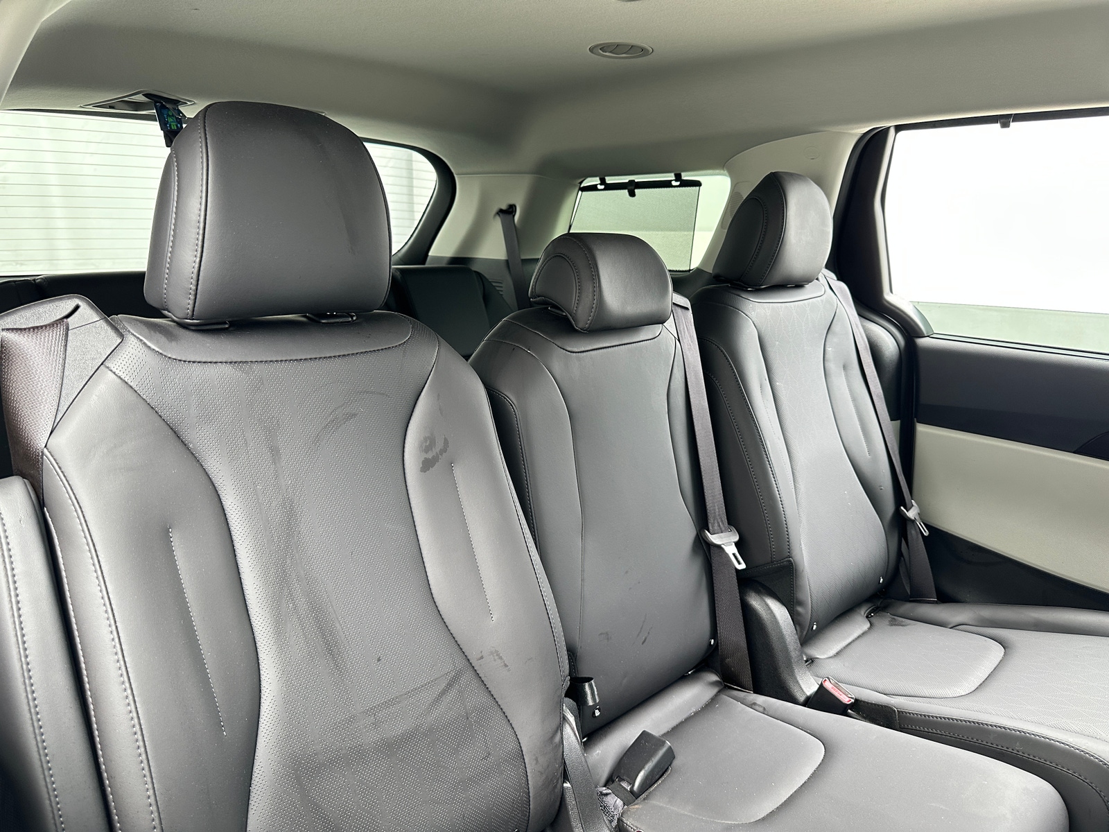 Thumbnail: 2023 Kia Carnival - 5