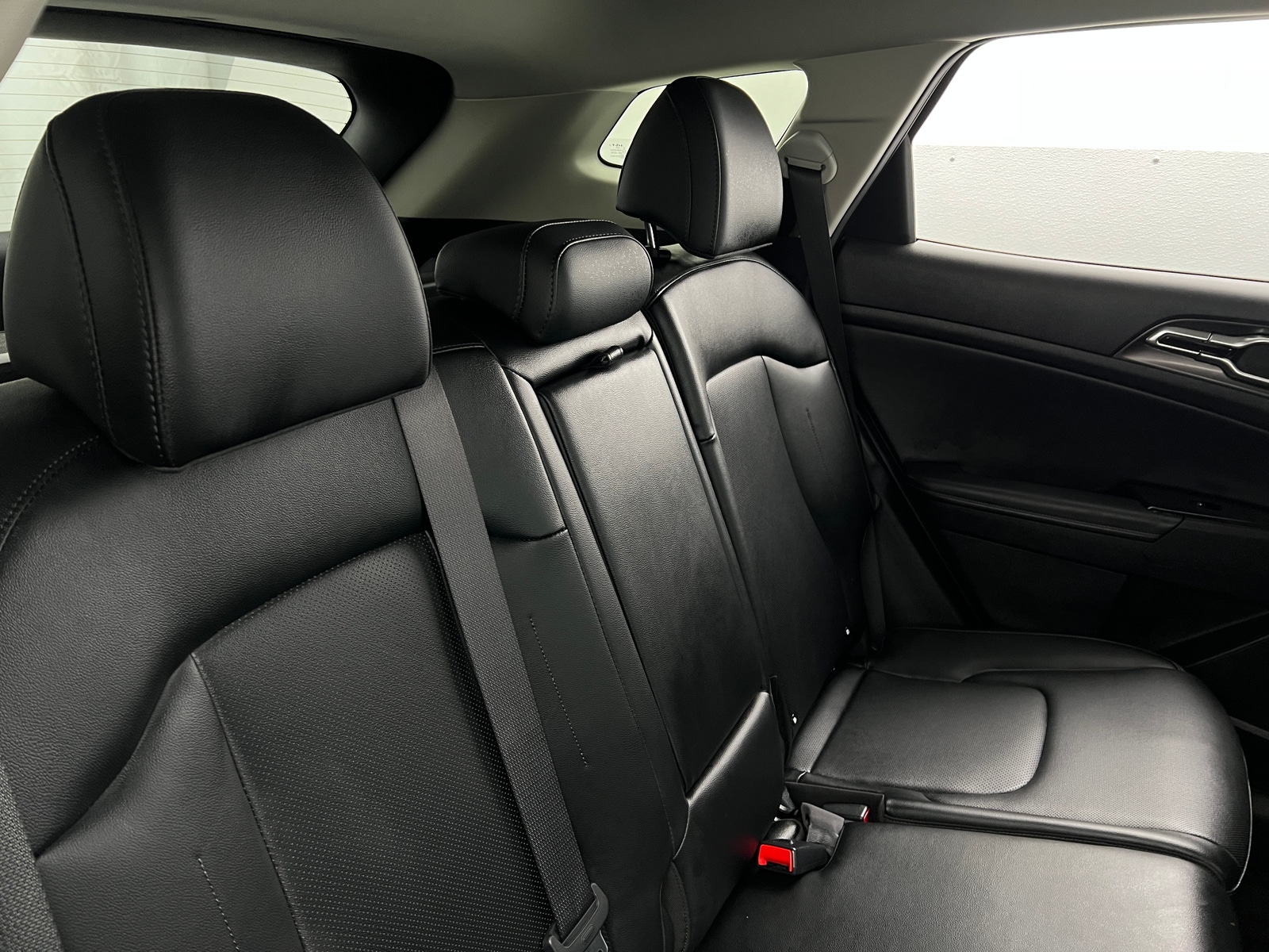 Thumbnail: 2025 Kia Sportage - 5