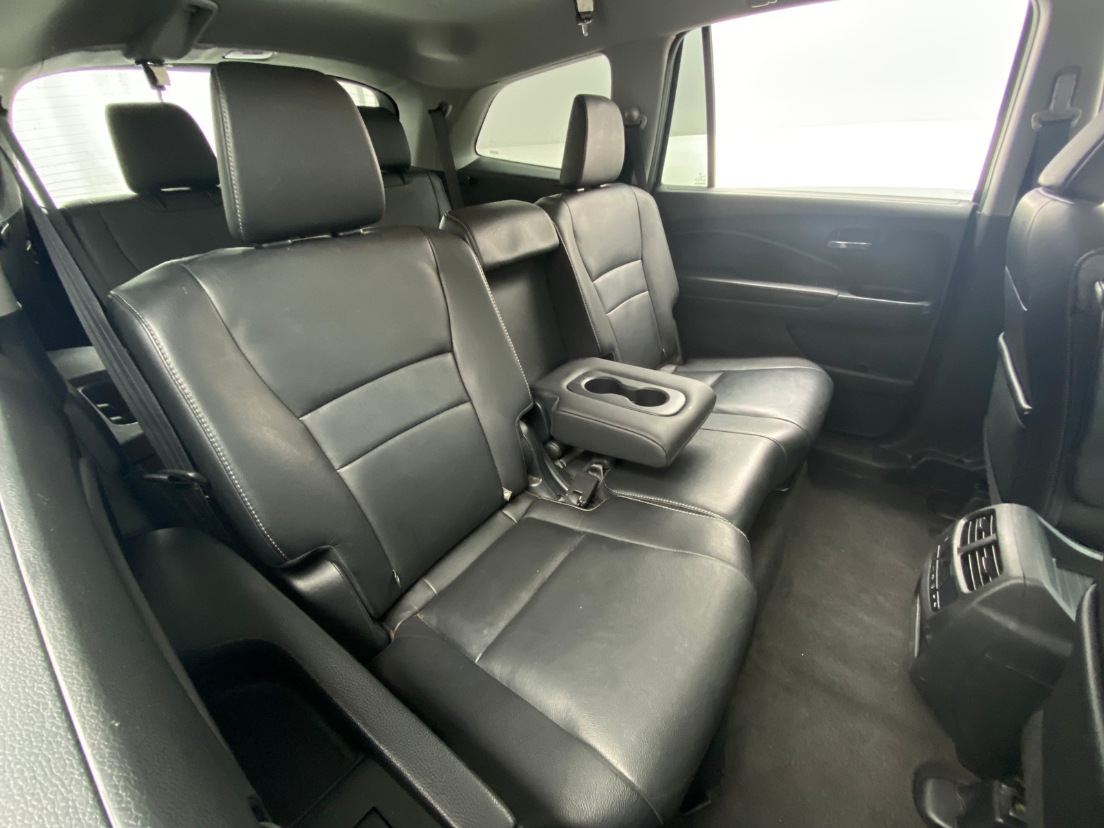 Thumbnail: 2016 Honda Pilot - 5